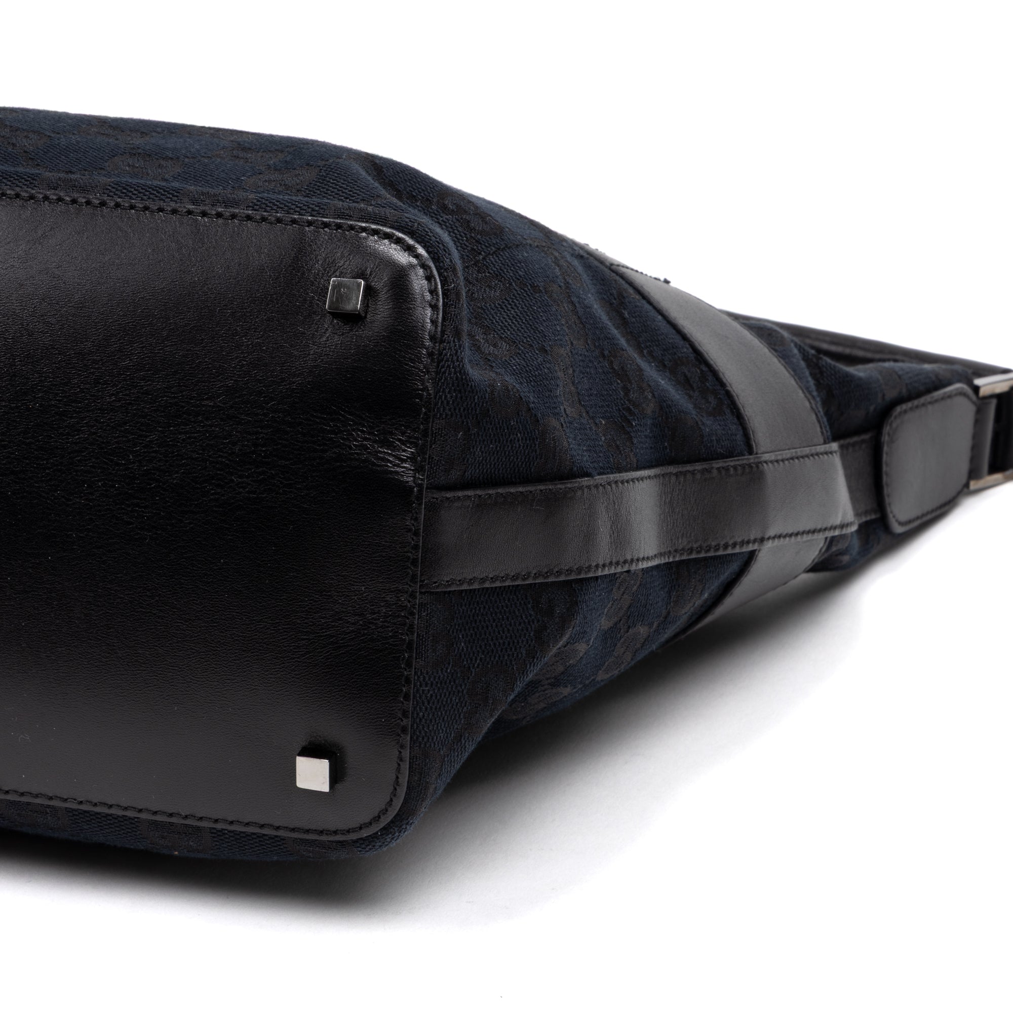 Front Pocket Zip Hobo 