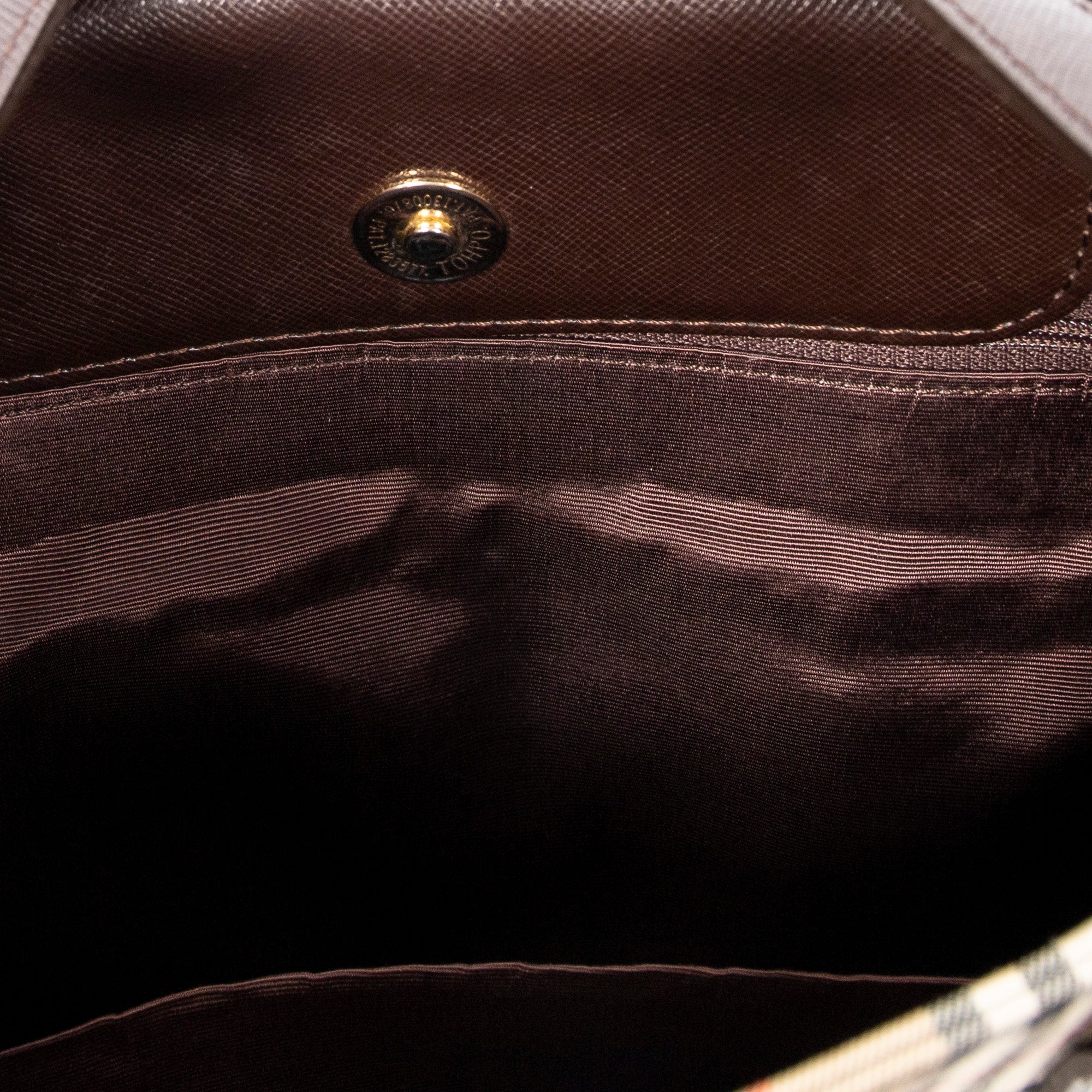 Burberrys Vertical Tote 