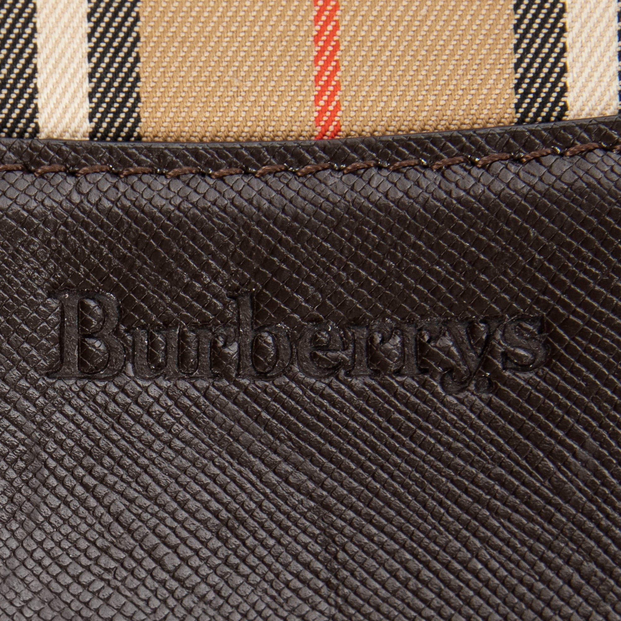 Burberrys Medium Zip Tote 