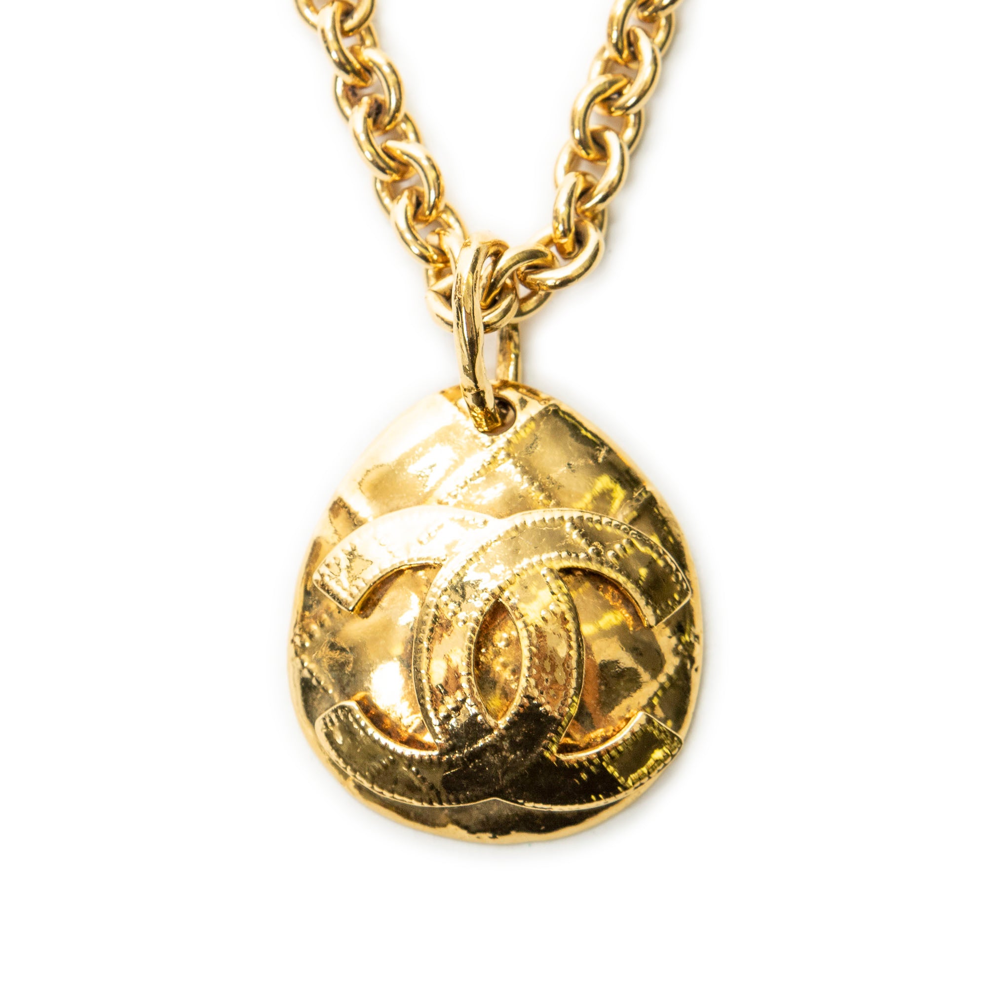 Large CC Round Pendant Necklace 
