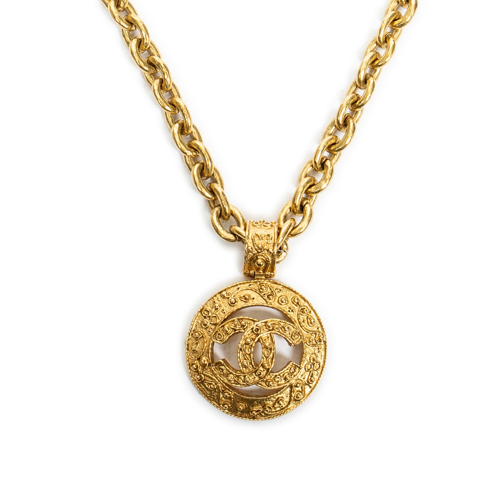 CC Round Logo Medallion Pendant Necklace 