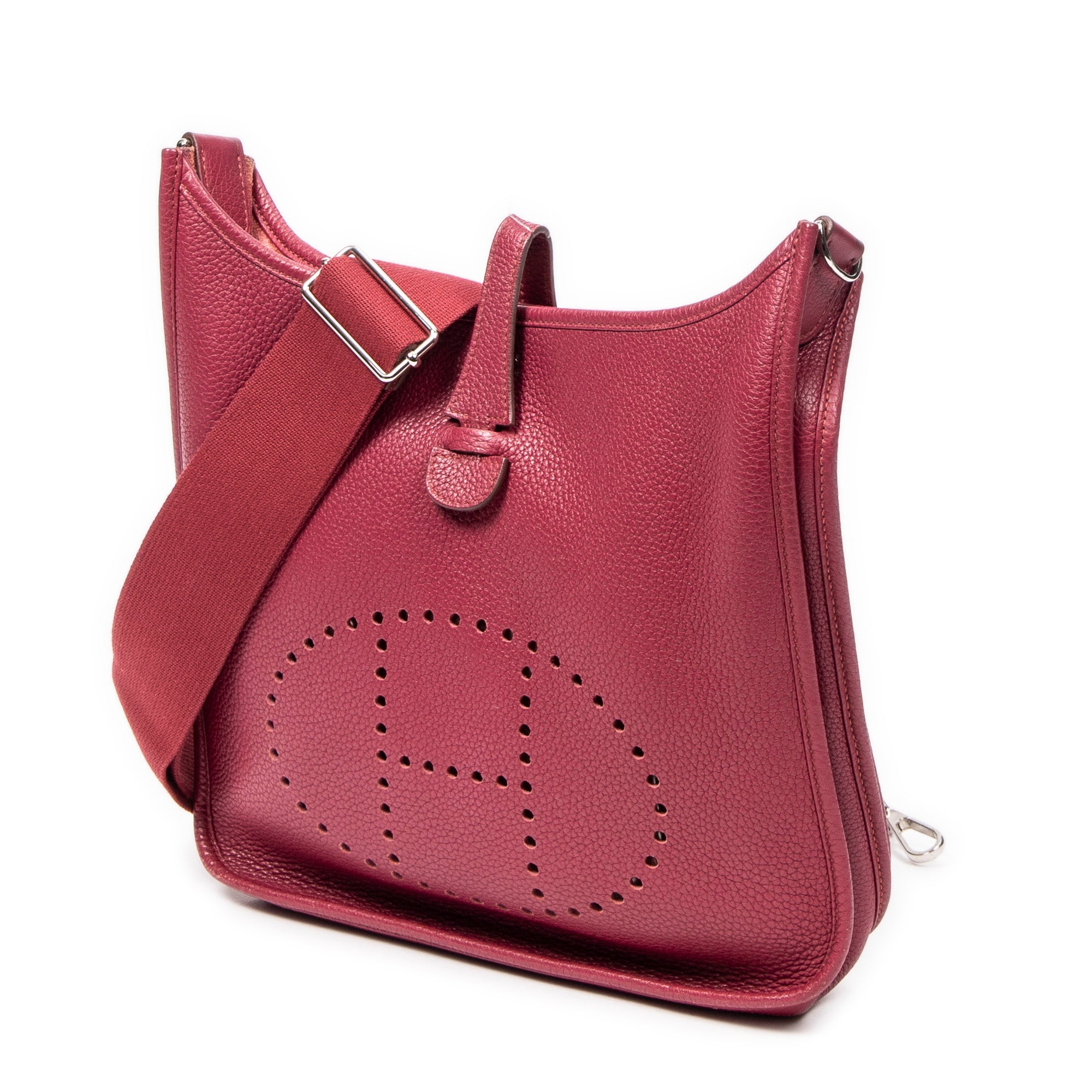 Evelyne III PM