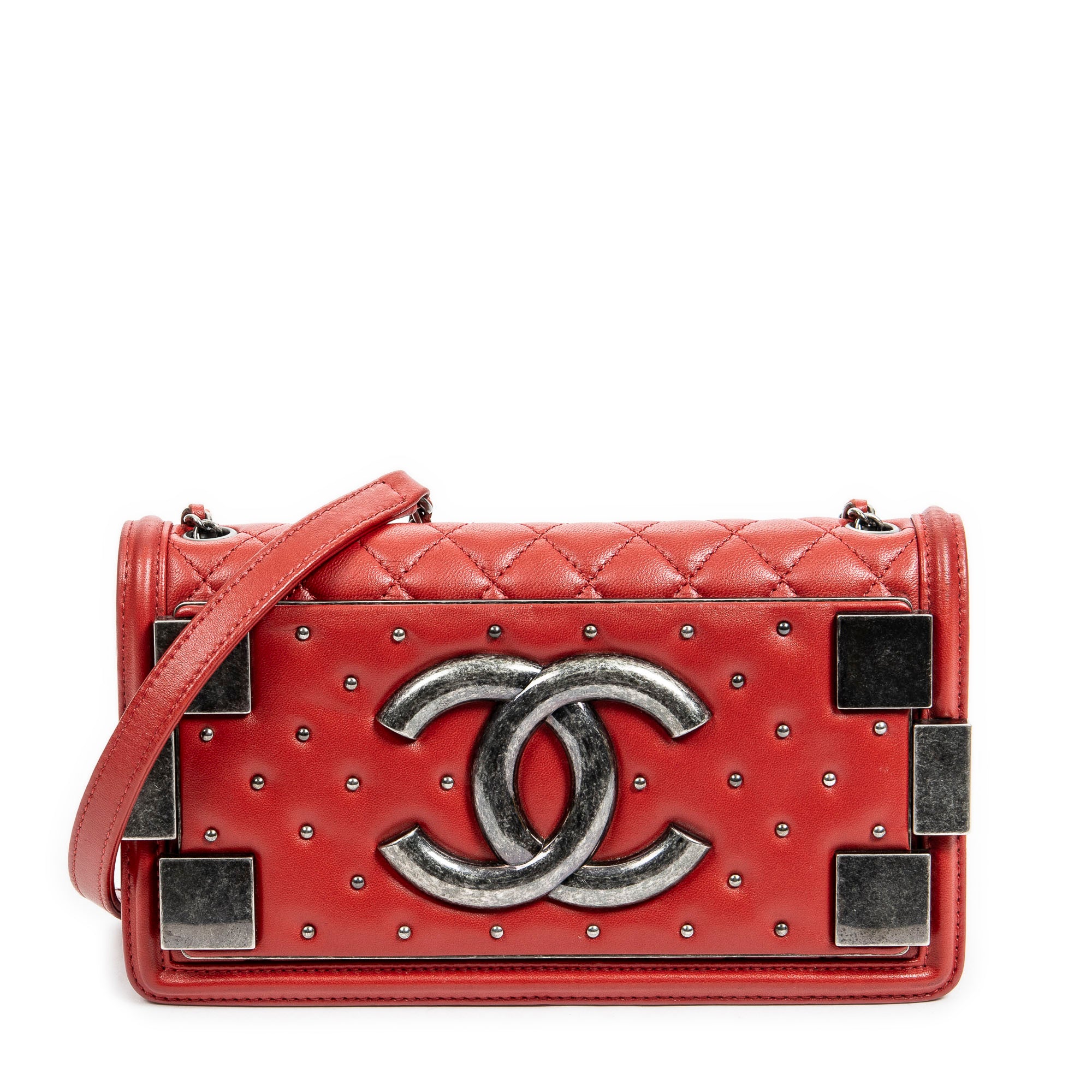Studded Horizontal Boy Brick Flap 