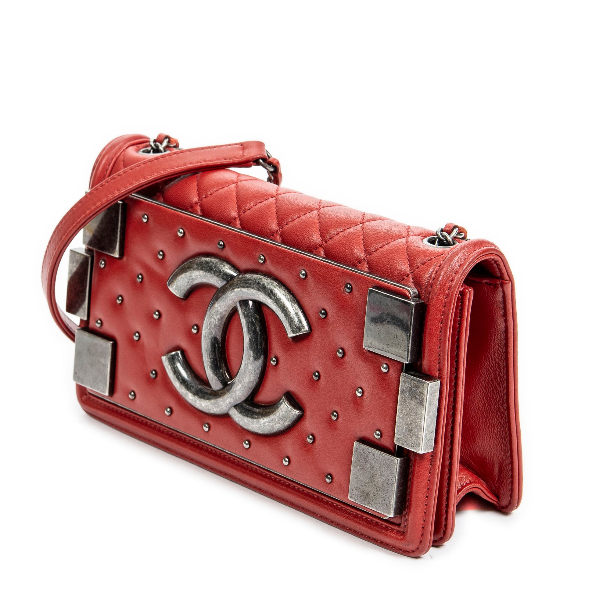 Studded Horizontal Boy Brick Flap 