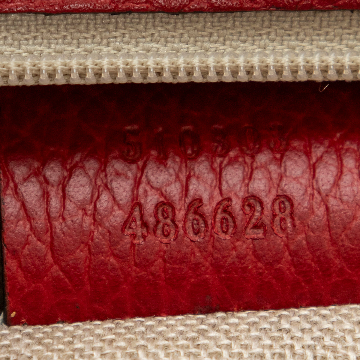 Medium Interlocking GG Chain Crossbody