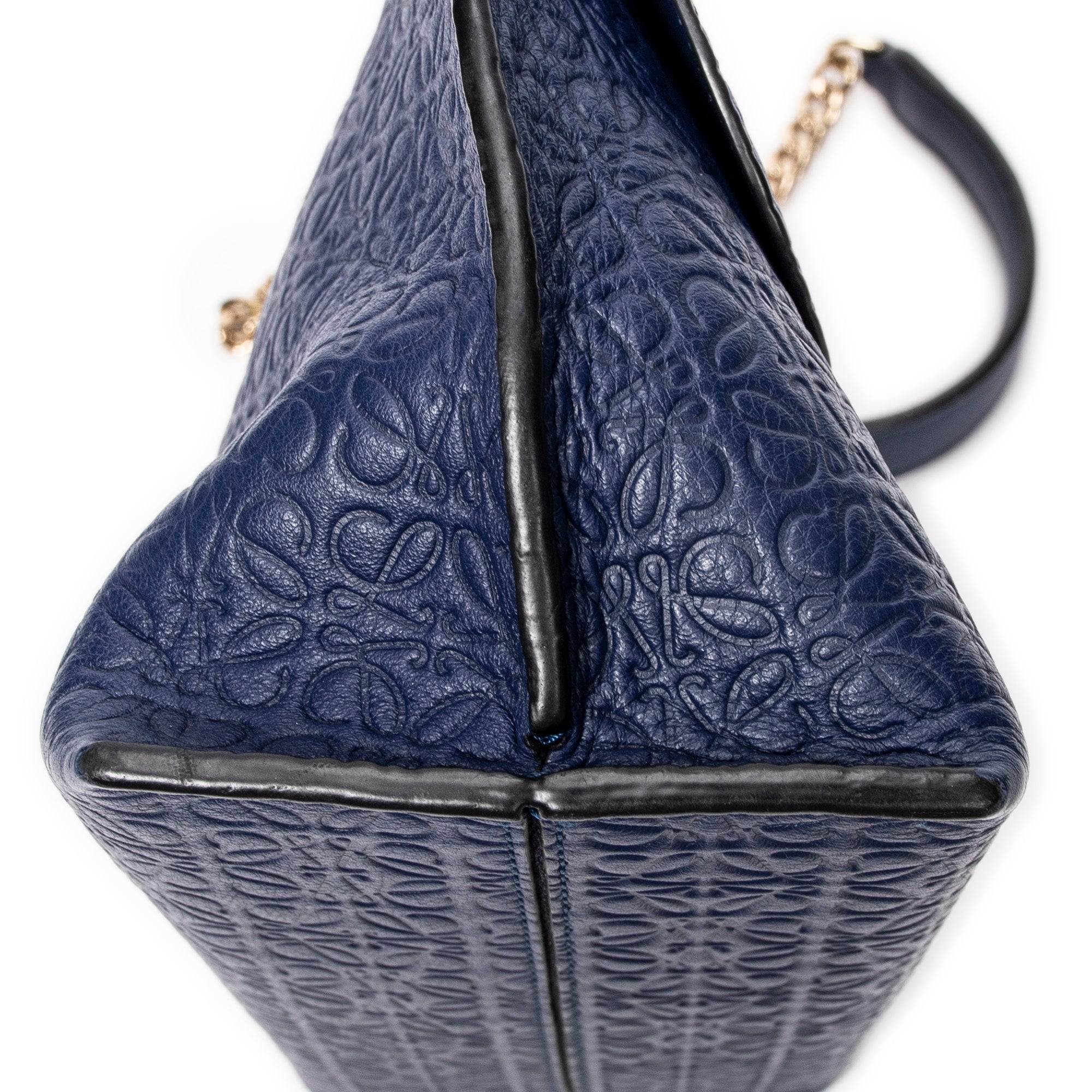 Anagram Avenue Crossbody 