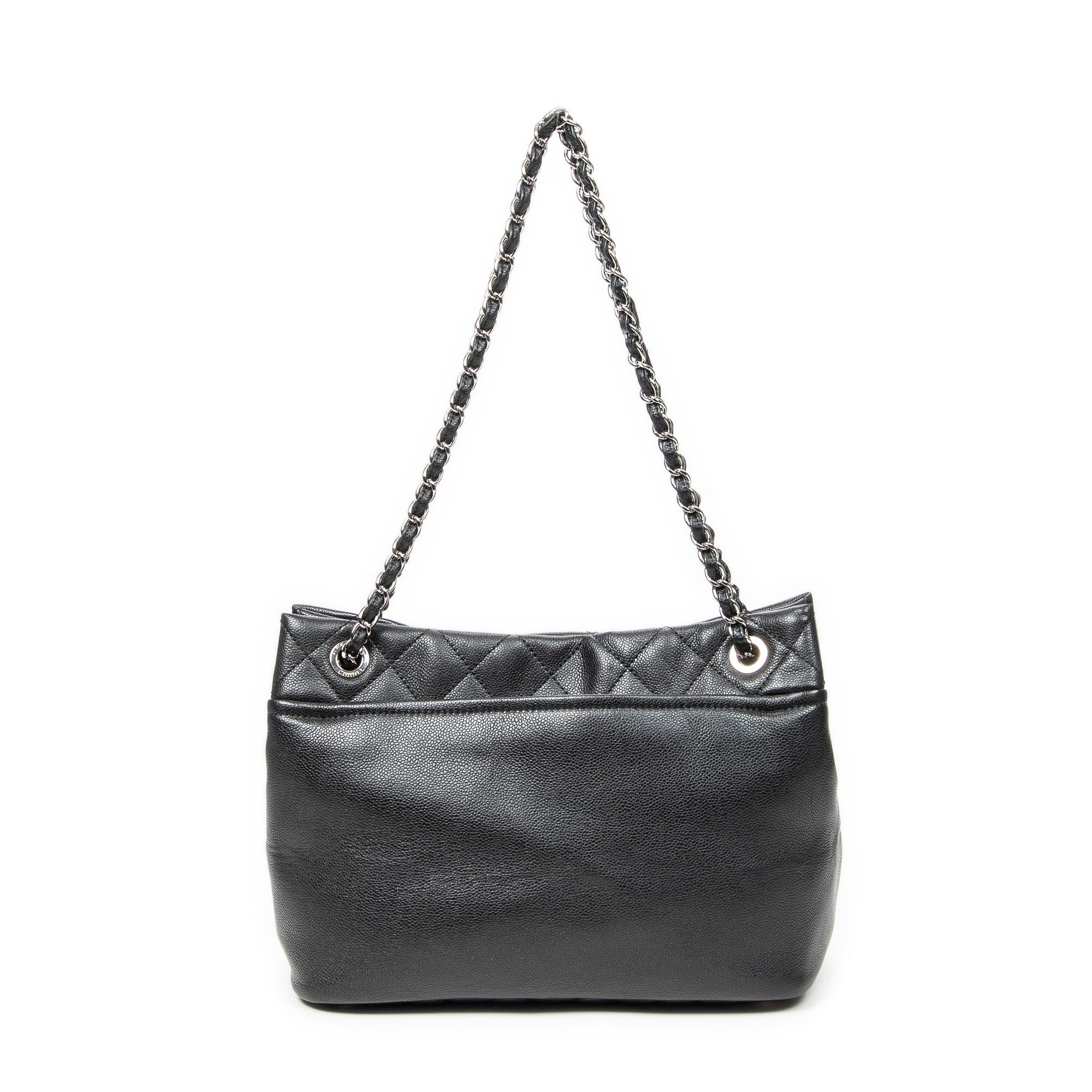 Timeless Soft Chain Tote 