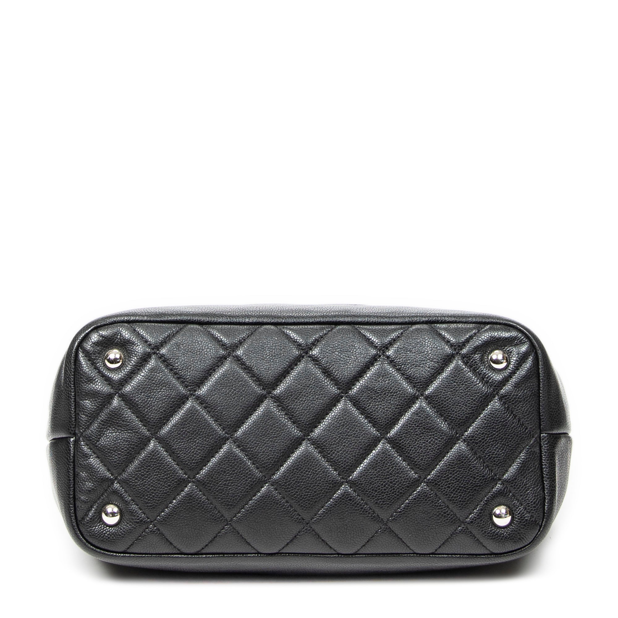 Timeless Soft Chain Tote 