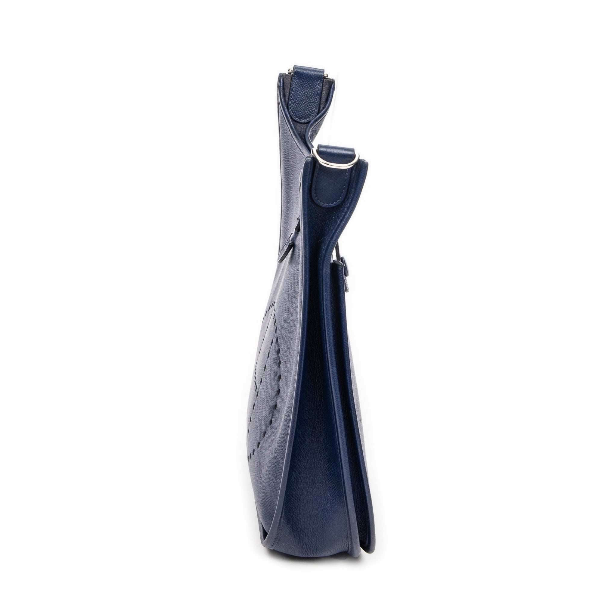 Evelyne III PM
