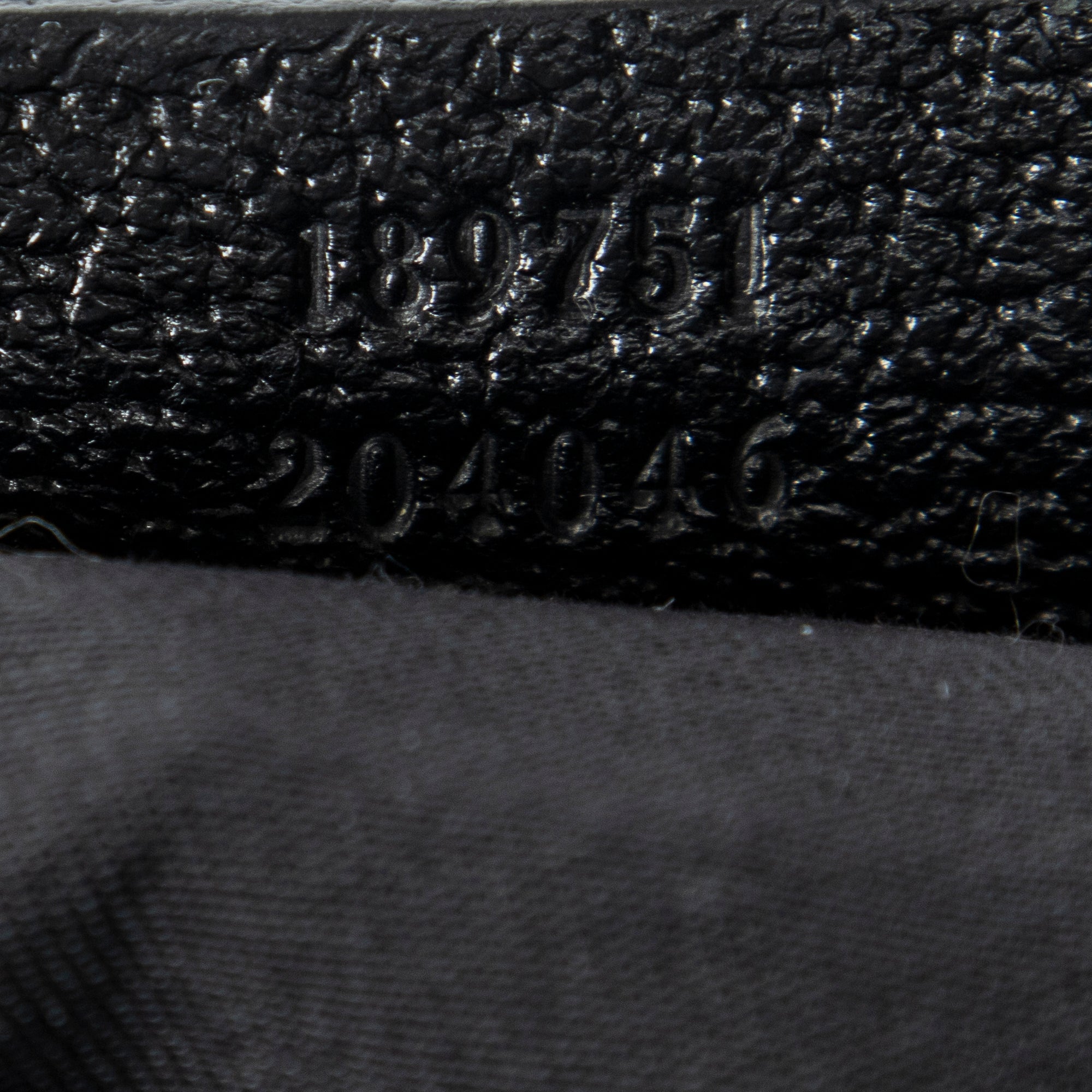 Web Front Slip Pocket Messenger 