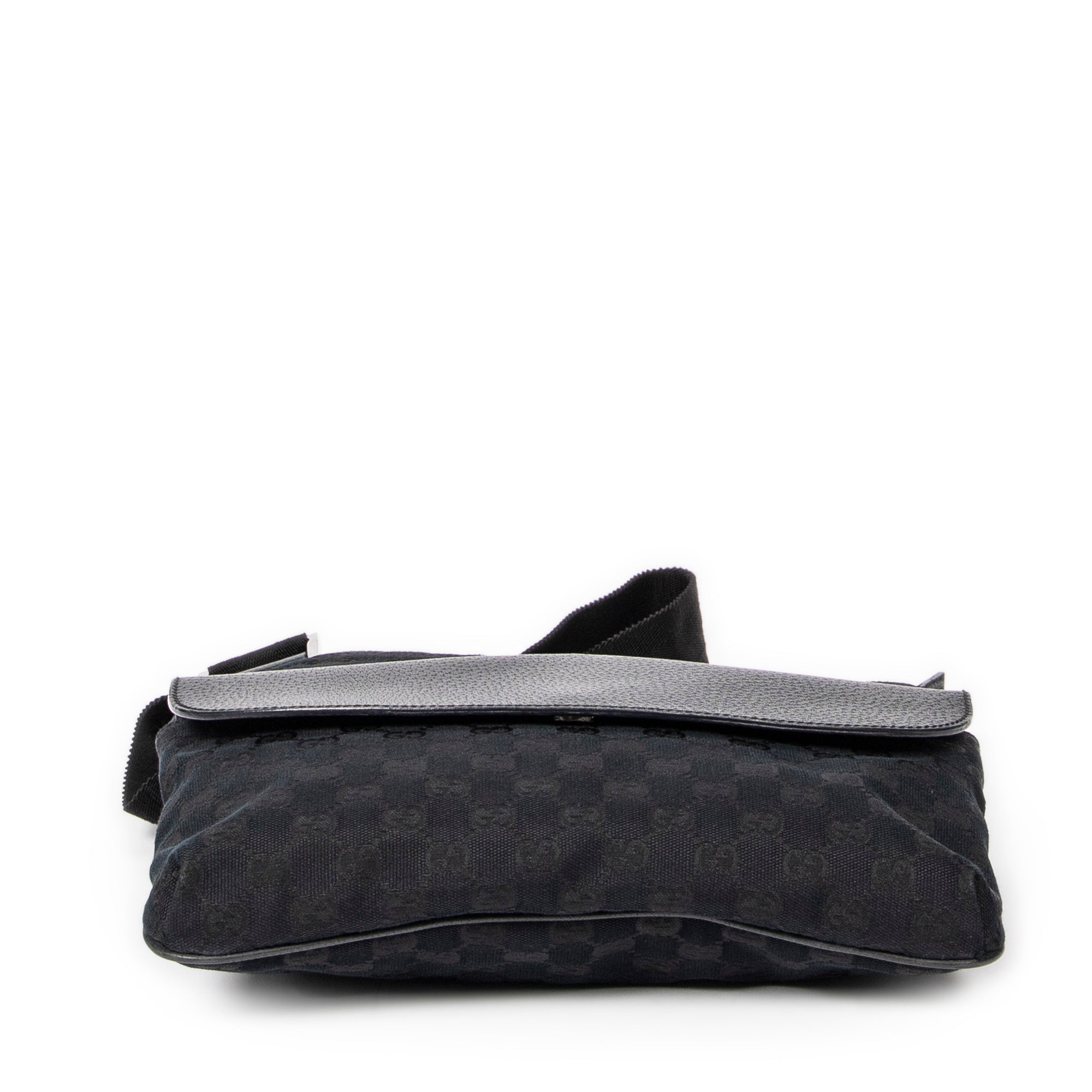 Front Pocket Messenger 