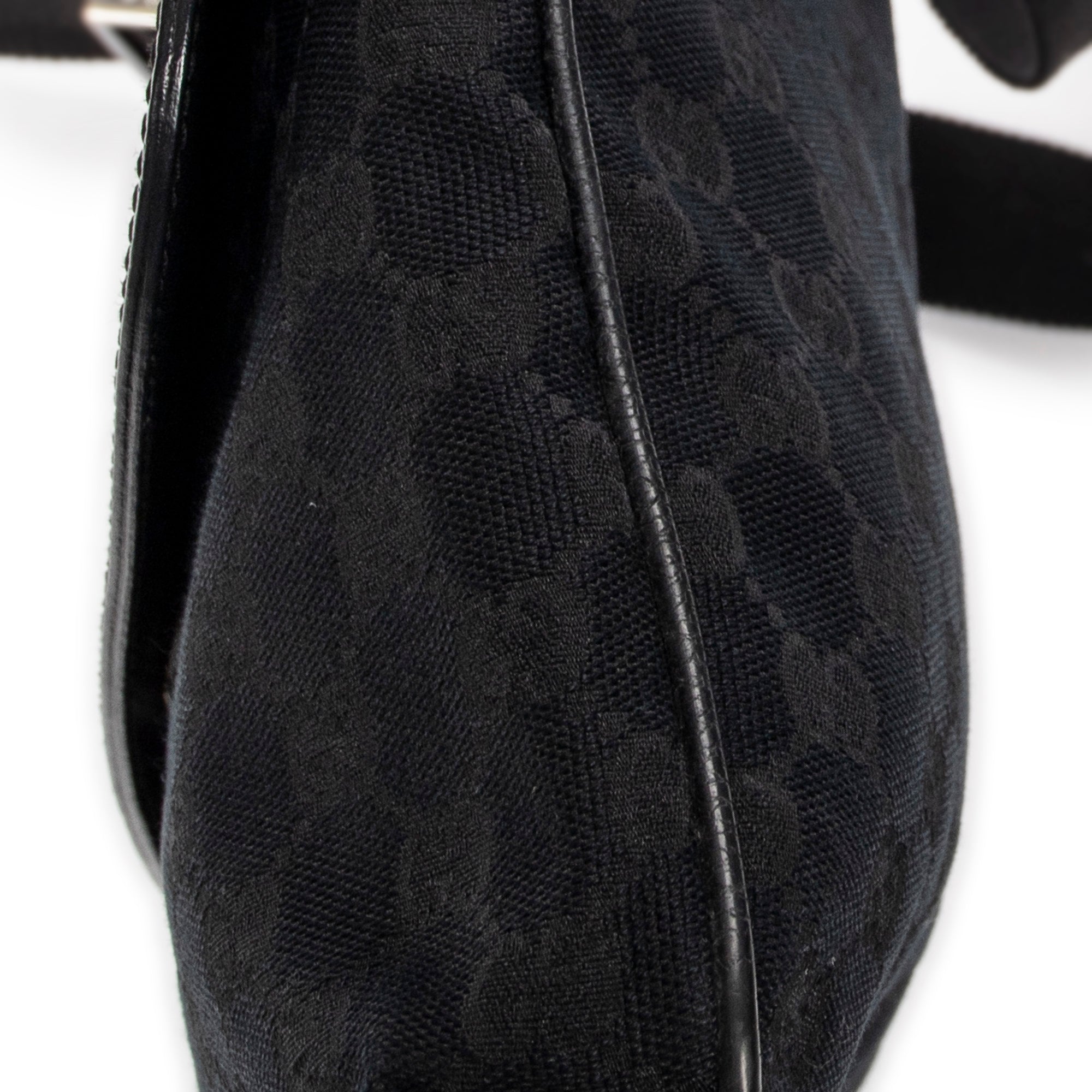 Front Pocket Messenger 