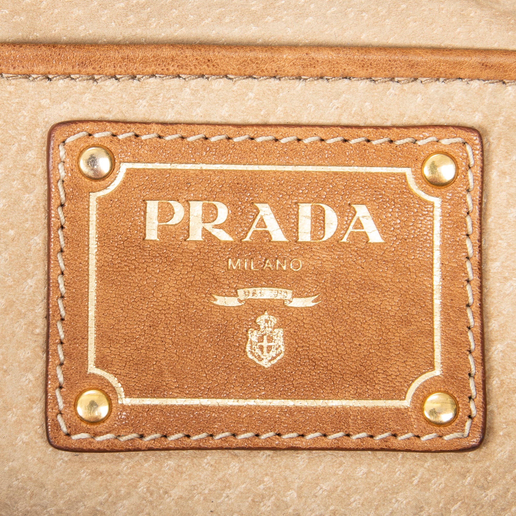 Medium Push Lock Chain Flap 
