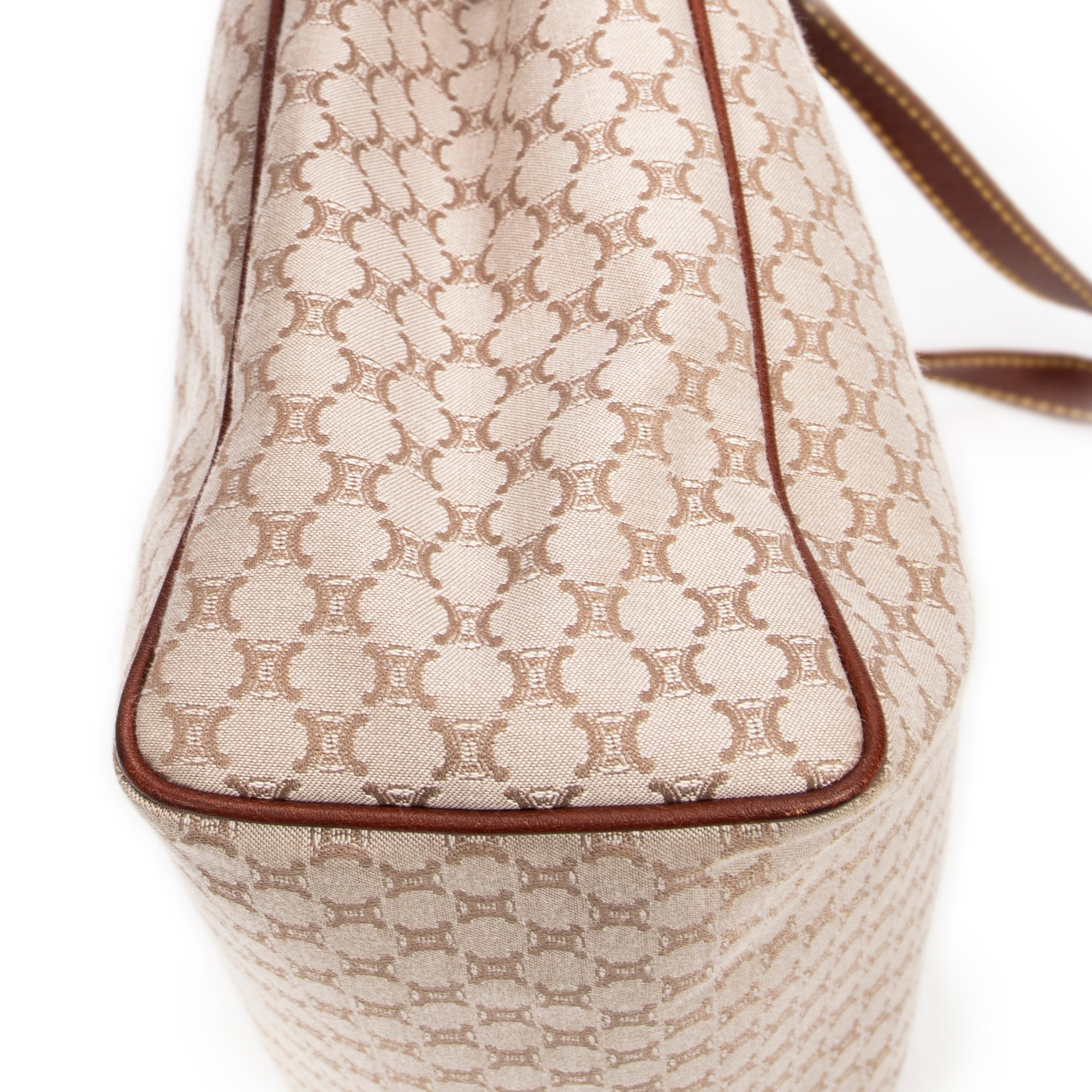 Small Zip Handbag 