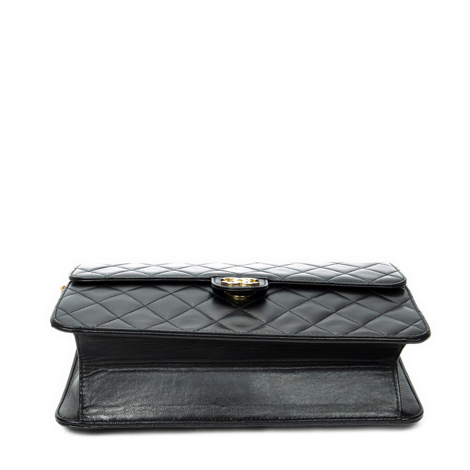 Vintage Push Lock Straight Flap 