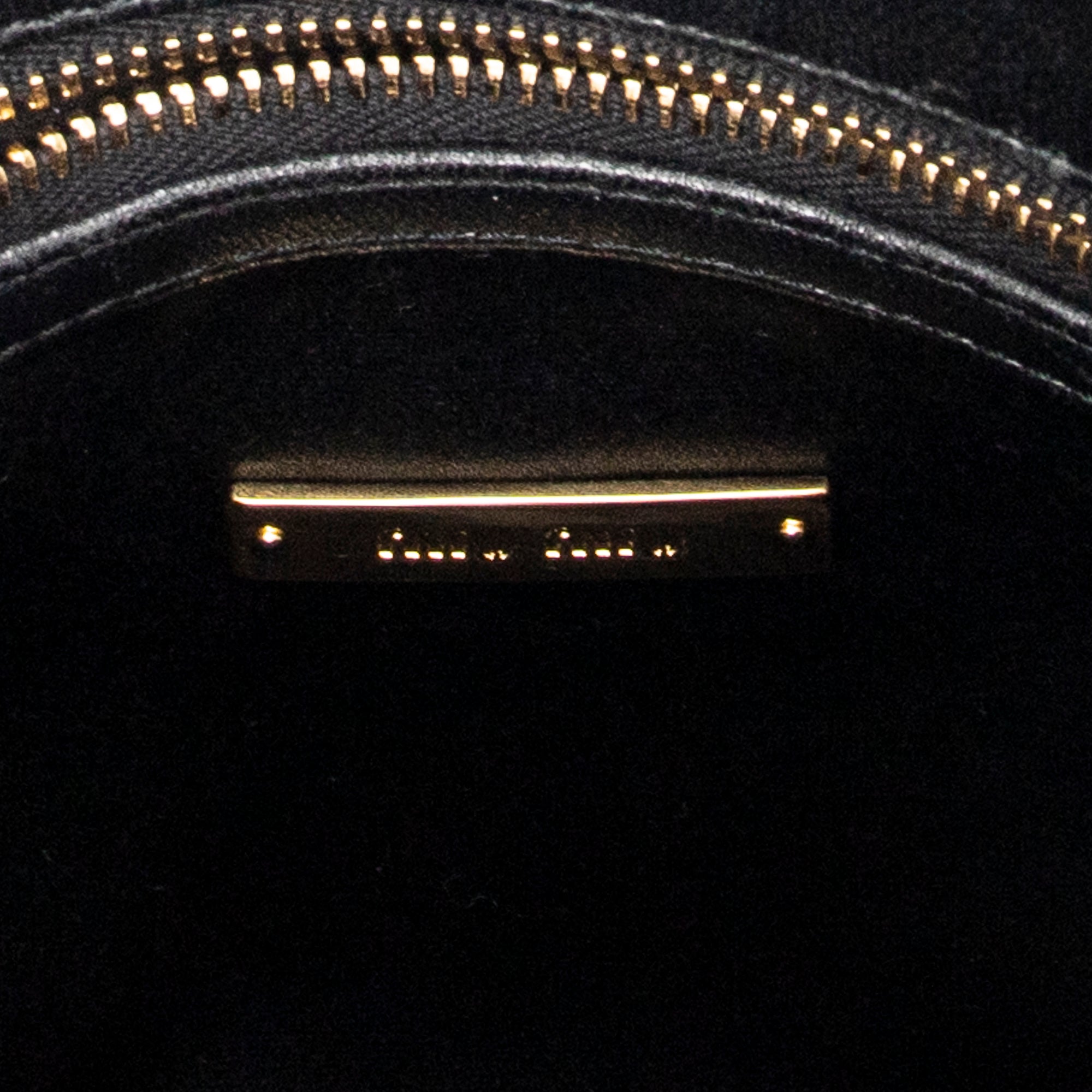 Side Zip Top Handle 