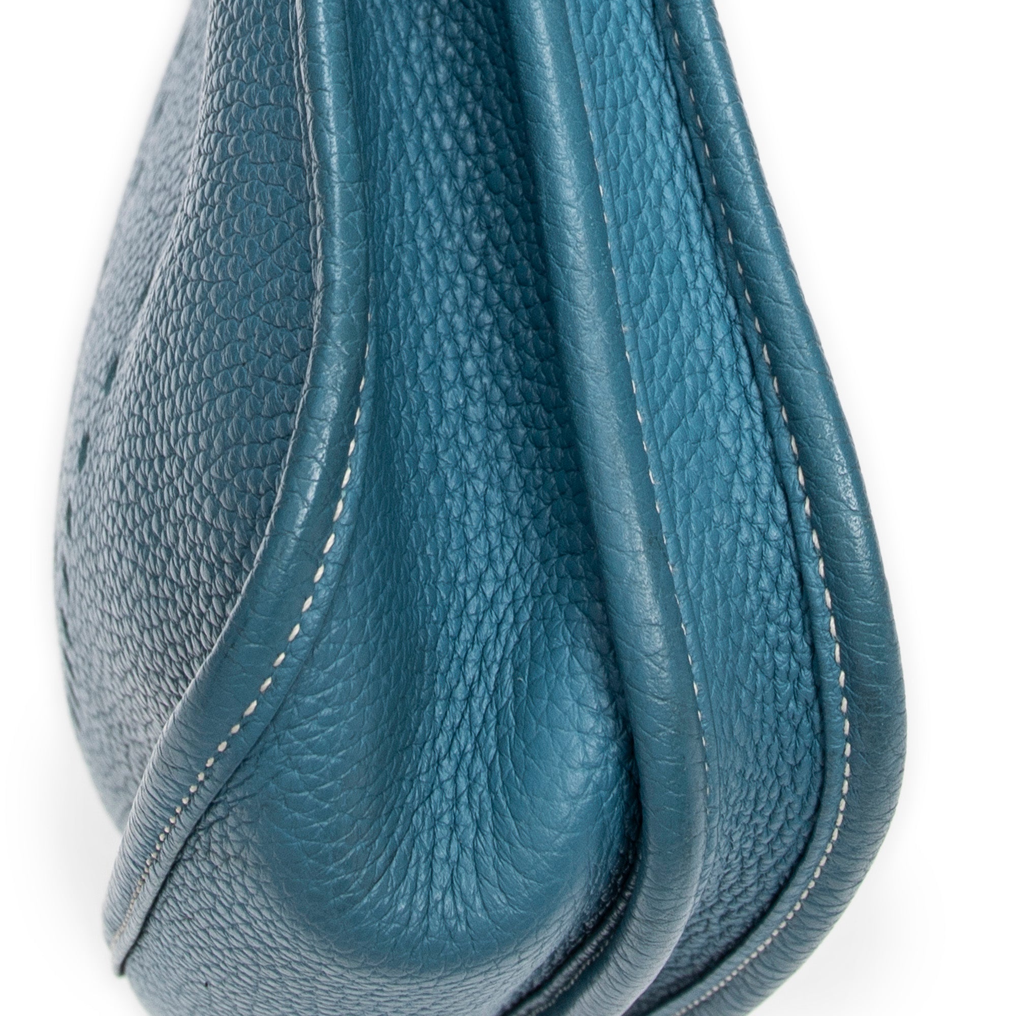 Evelyne III PM