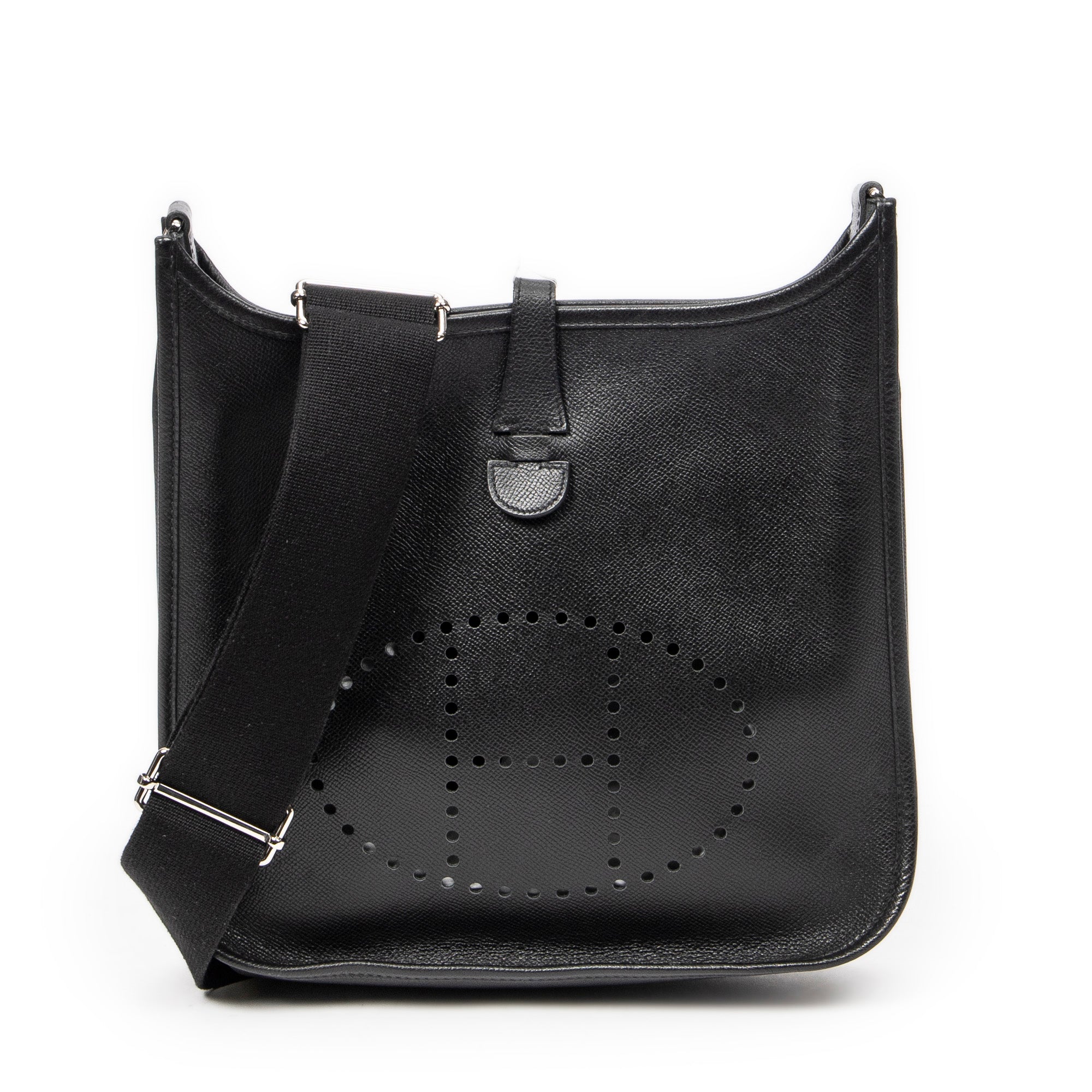 Evelyne III PM