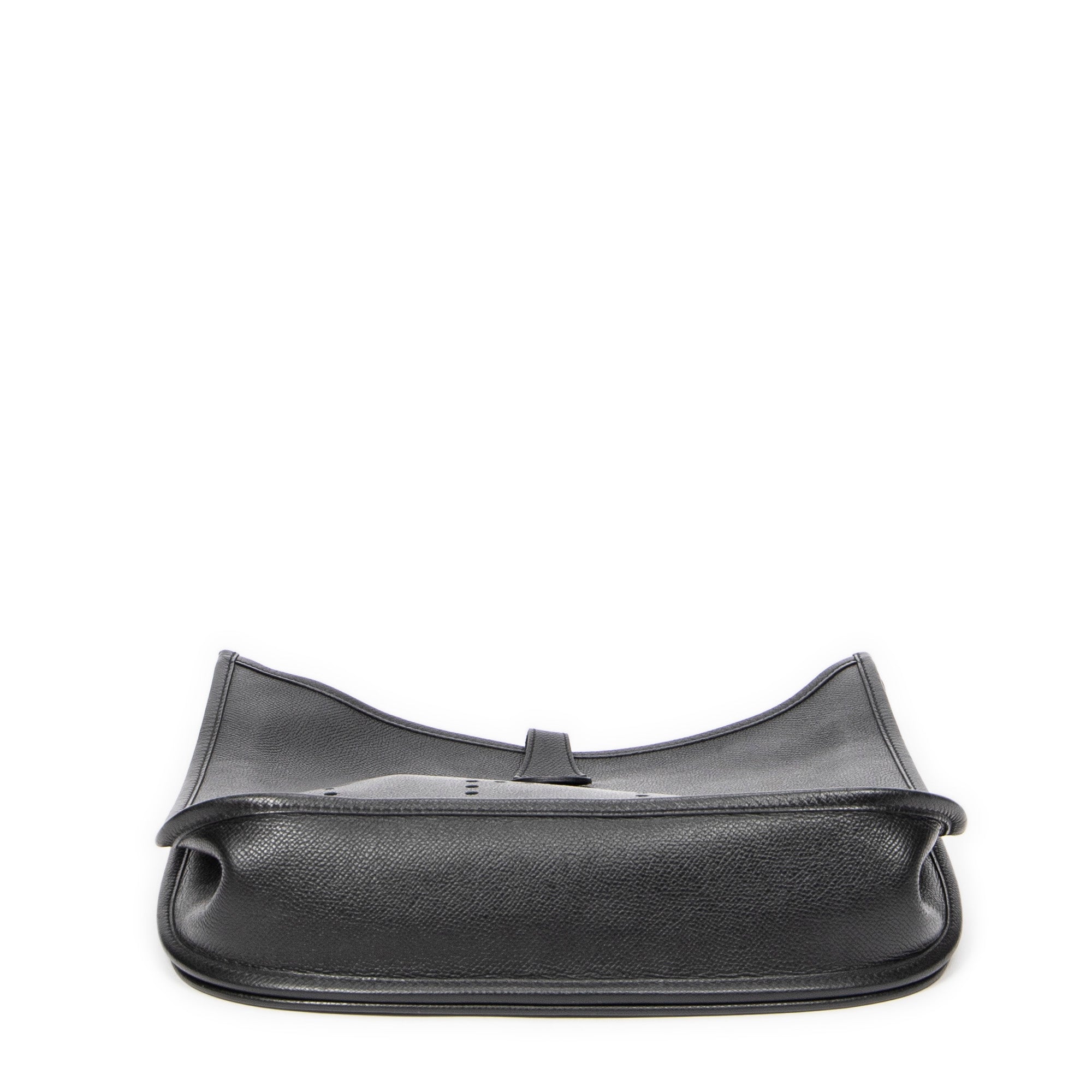 Evelyne III PM