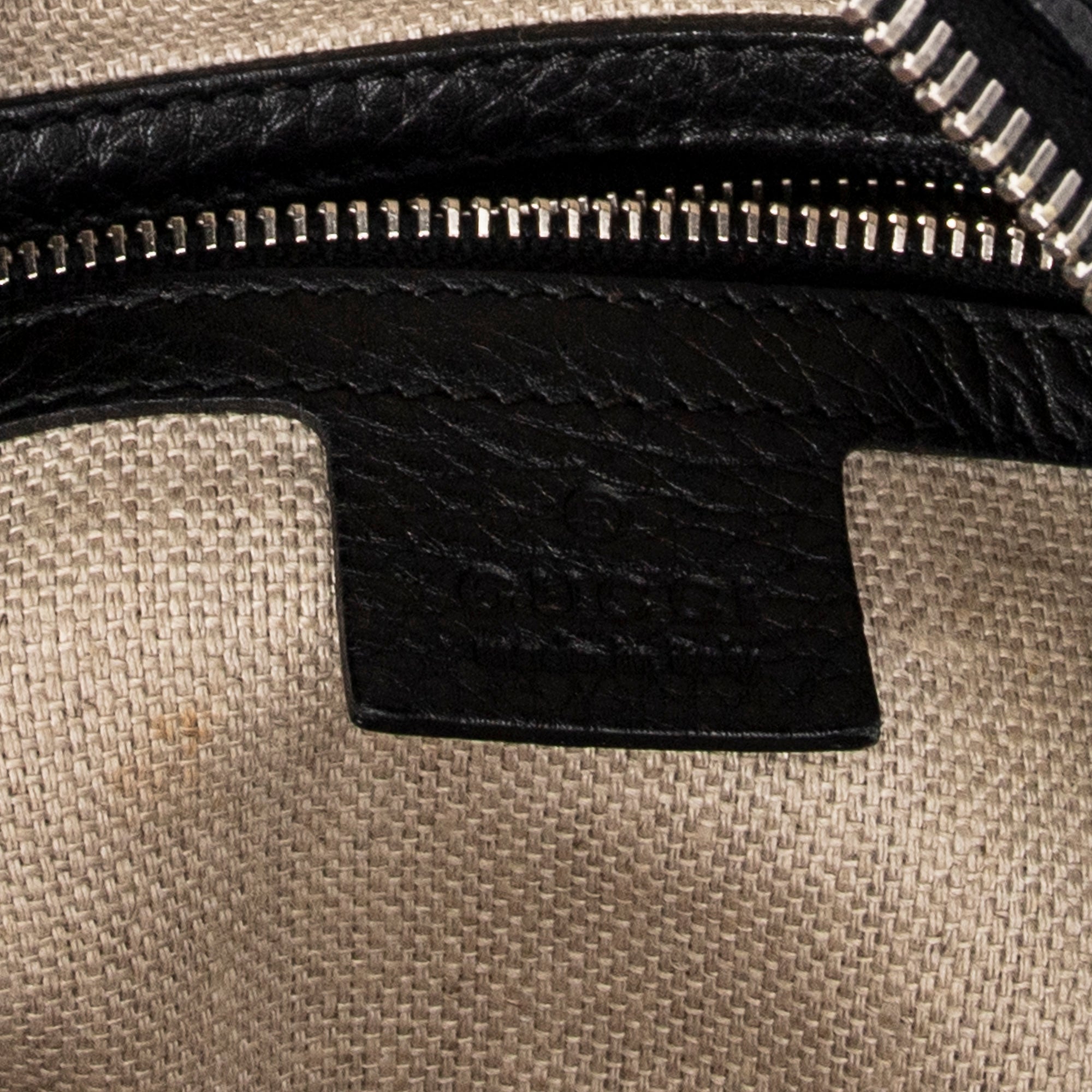 Medium G Coin Hobo 