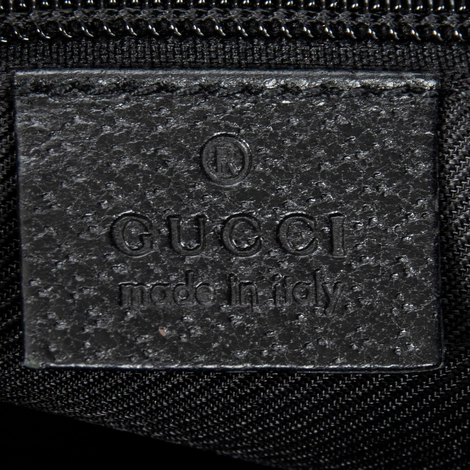 Round Zip Messenger 