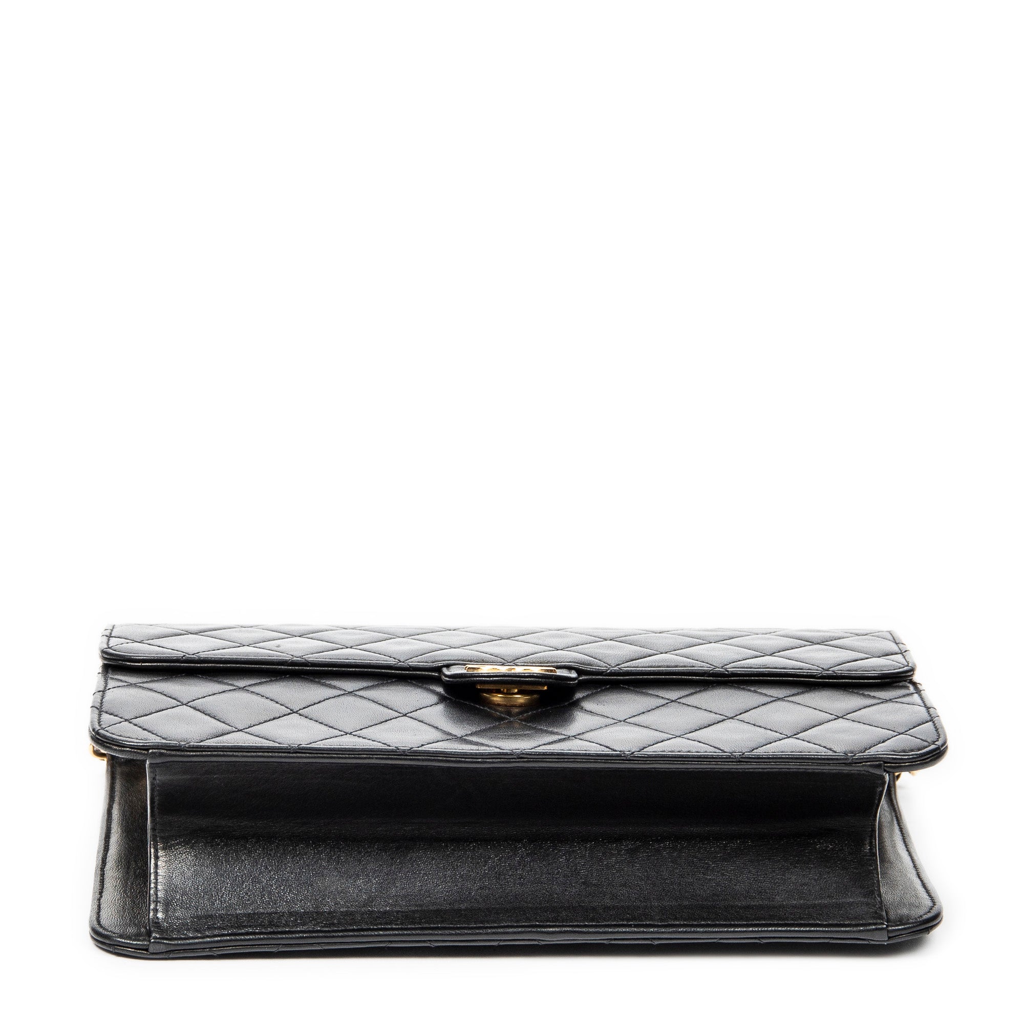 Vintage Push Lock Straight Flap 