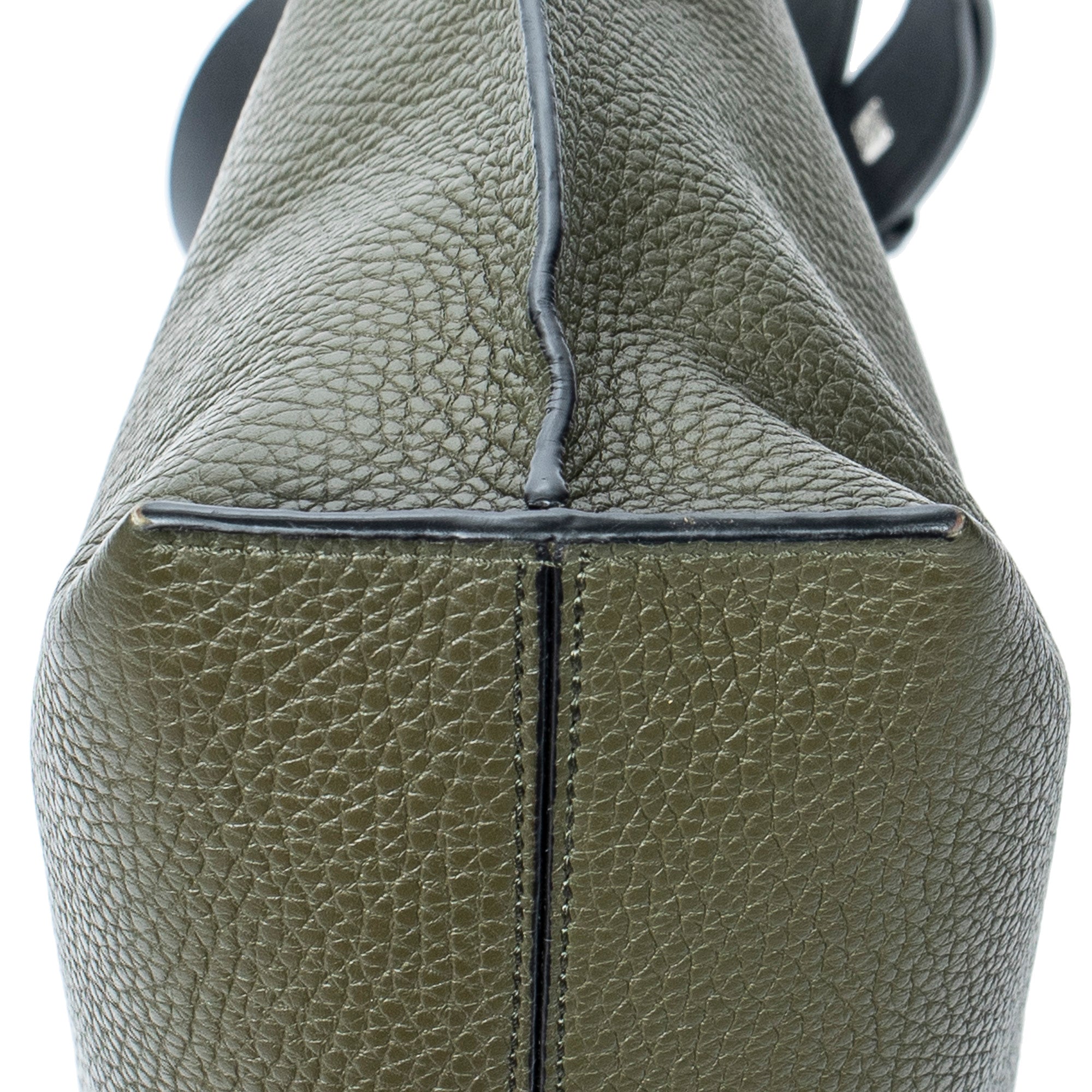 Medium T Messenger 