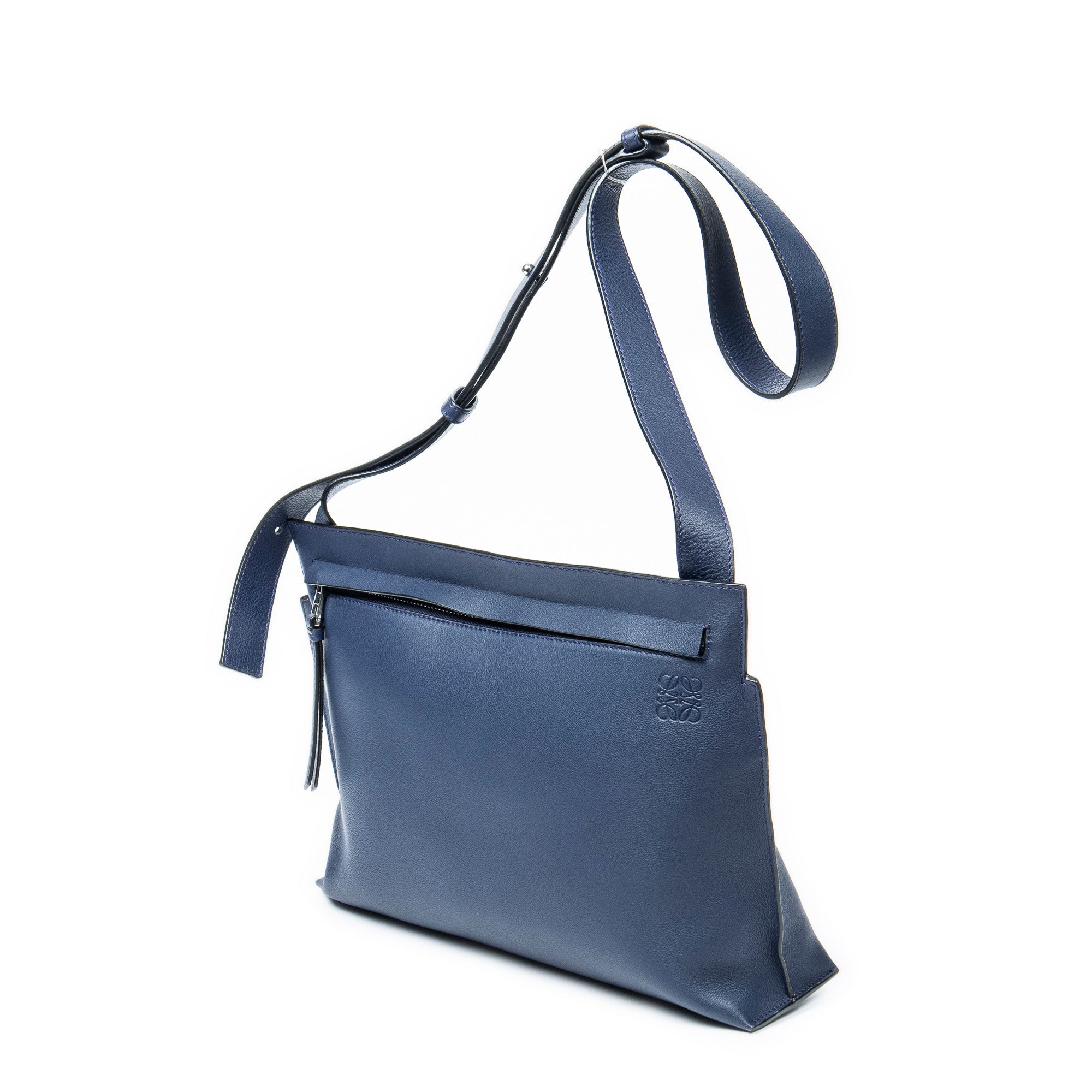 Medium T Messenger 