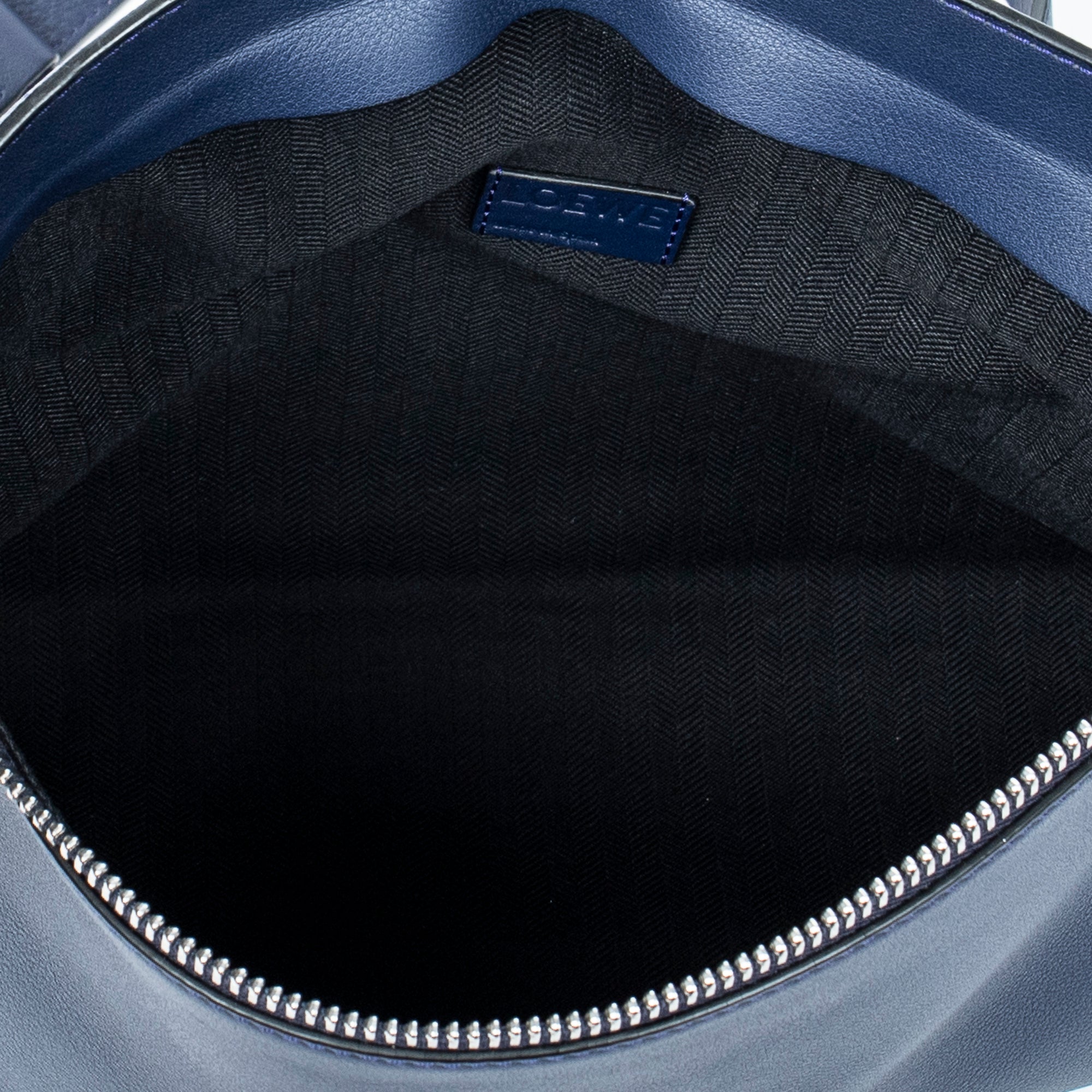 Medium T Messenger 