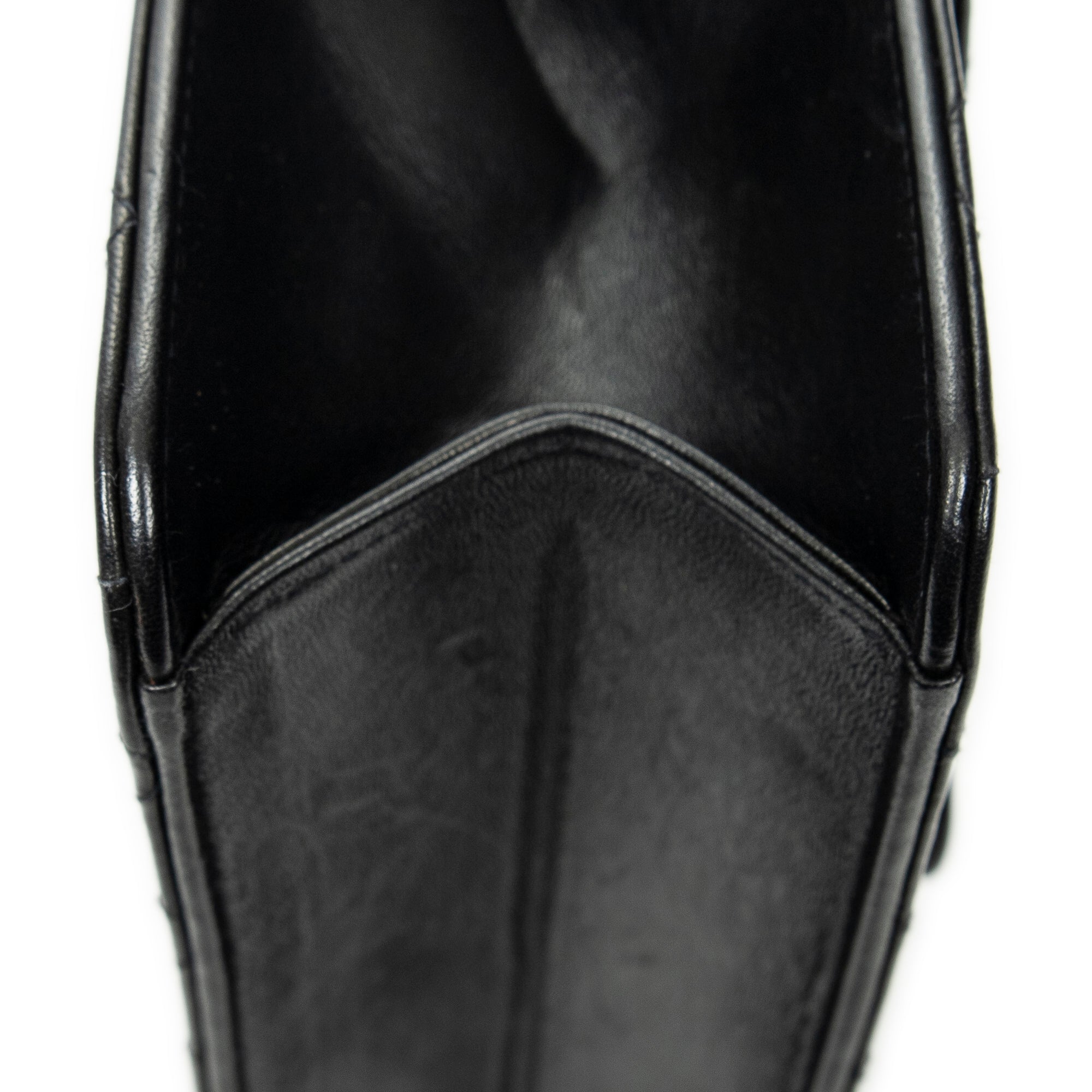 Vintage Push Lock Straight Flap 