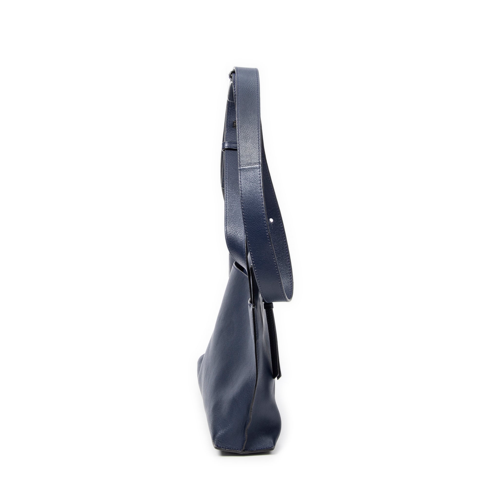 Medium T Messenger 