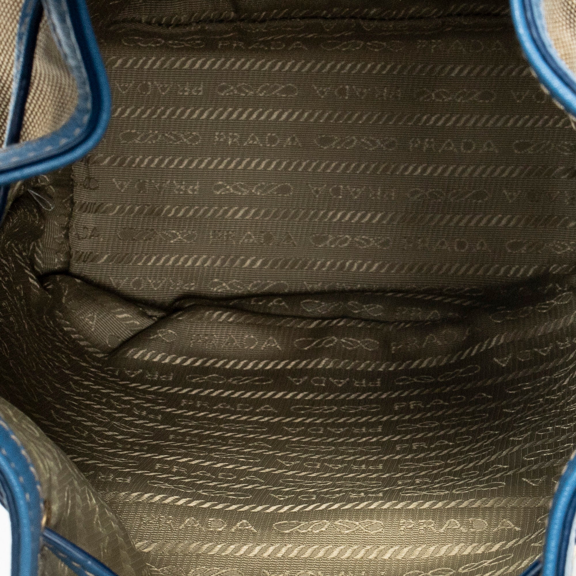 Small Jacquard Bucket 