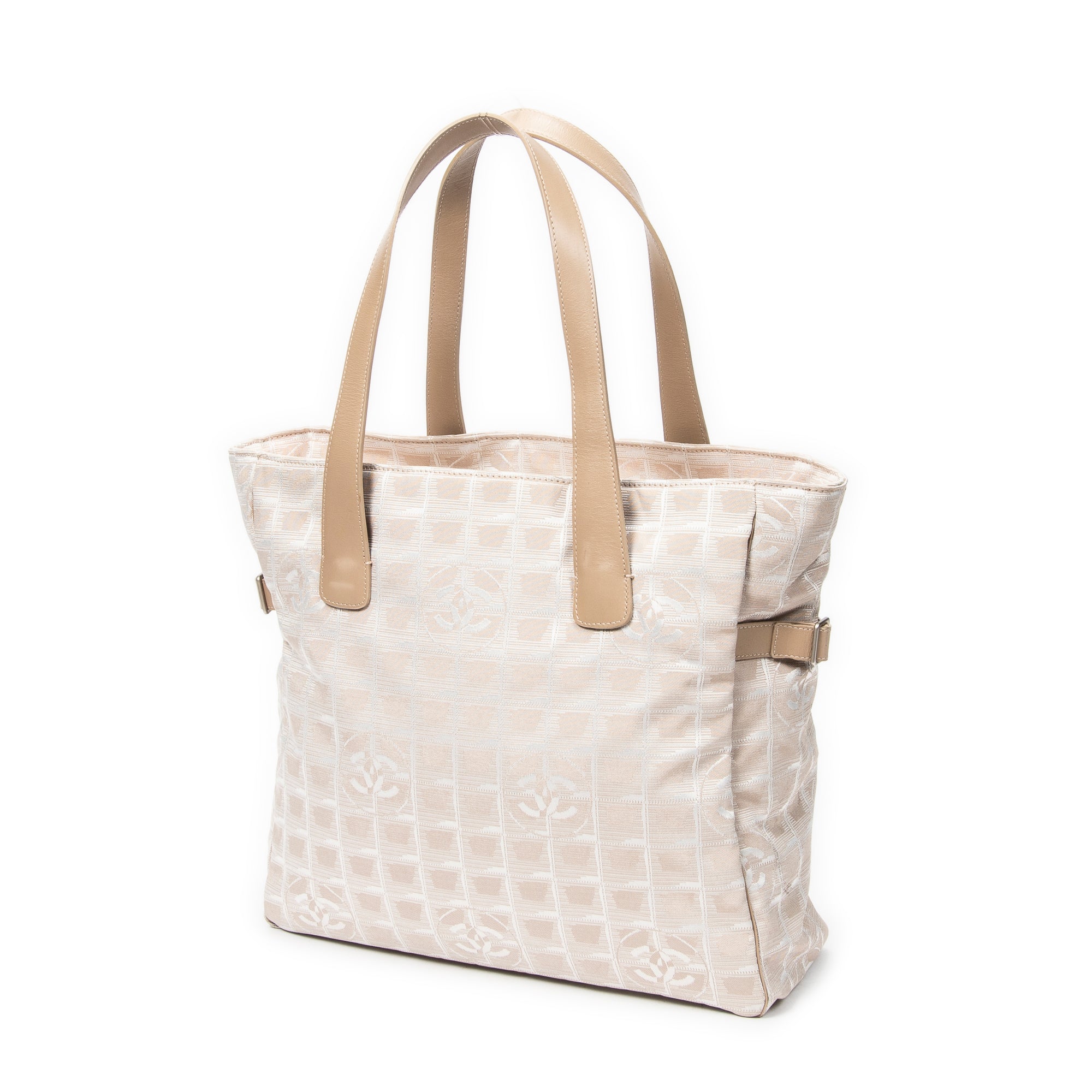 New Travel Line Shopping Tote 