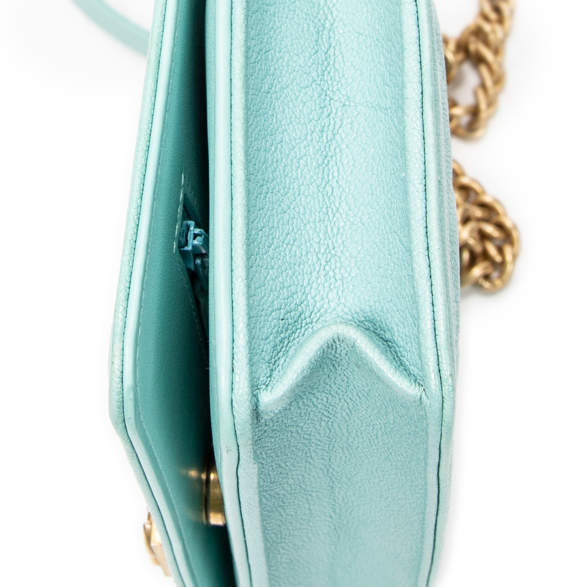 Boy Wallet on Chain 