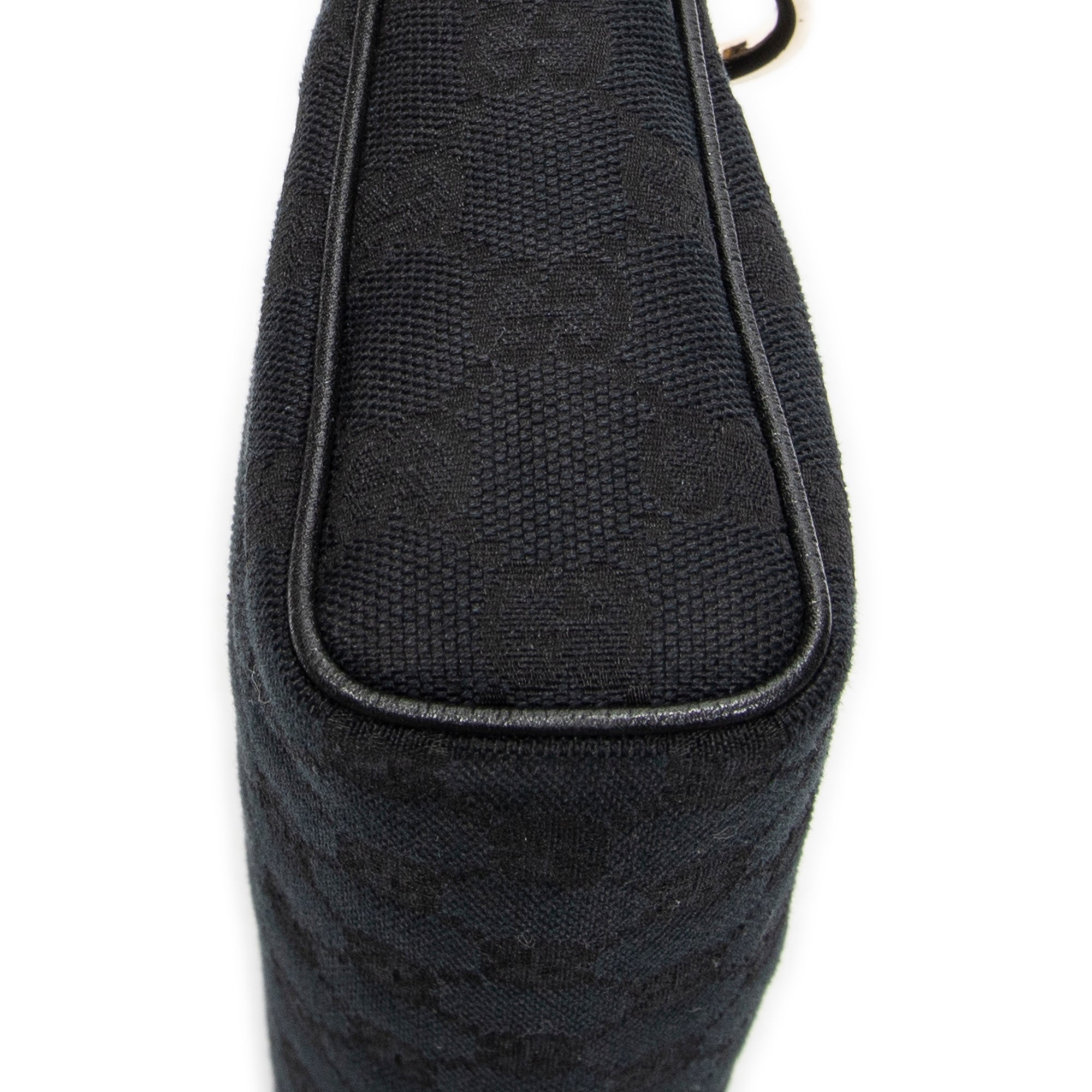 D-Ring Zip Pochette 