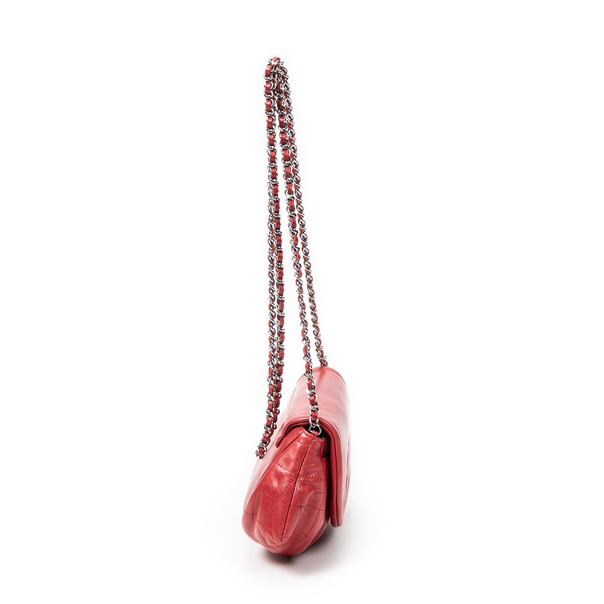 Half Moon Wallet On Chain 