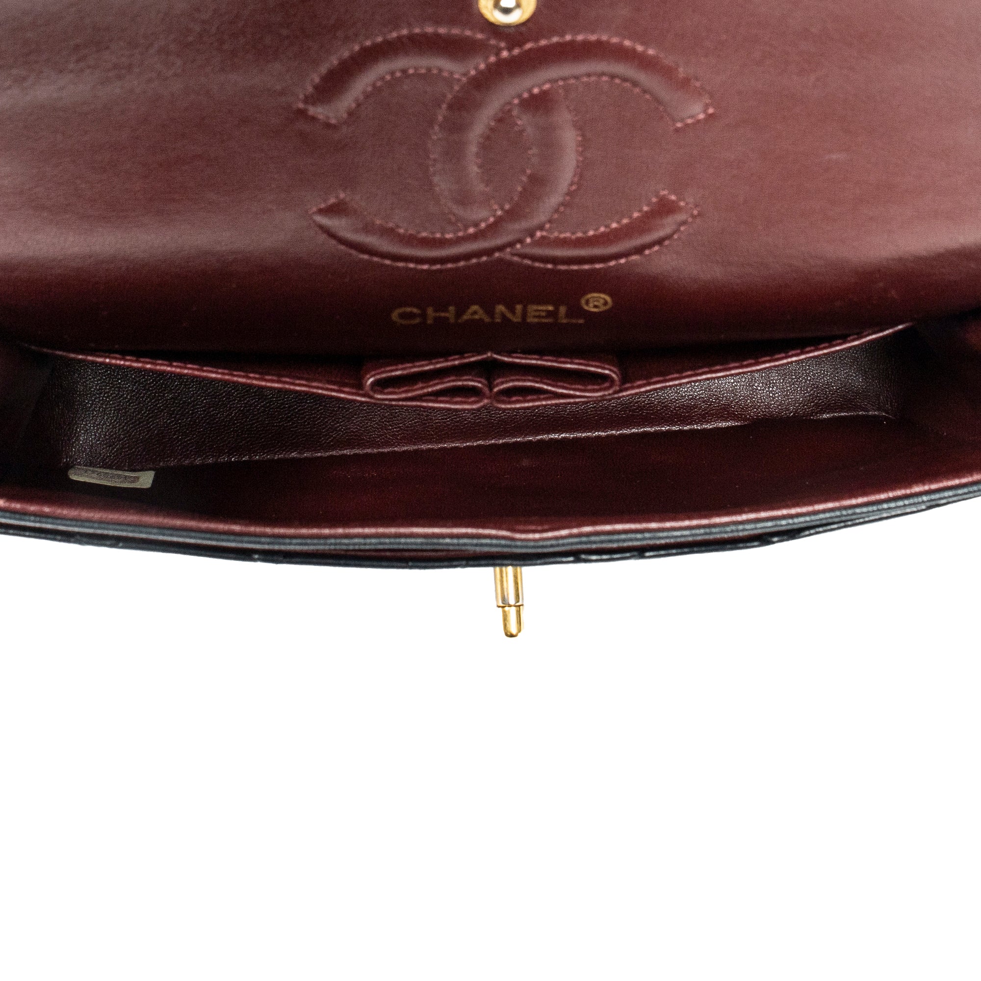 Classic Double Flap 23