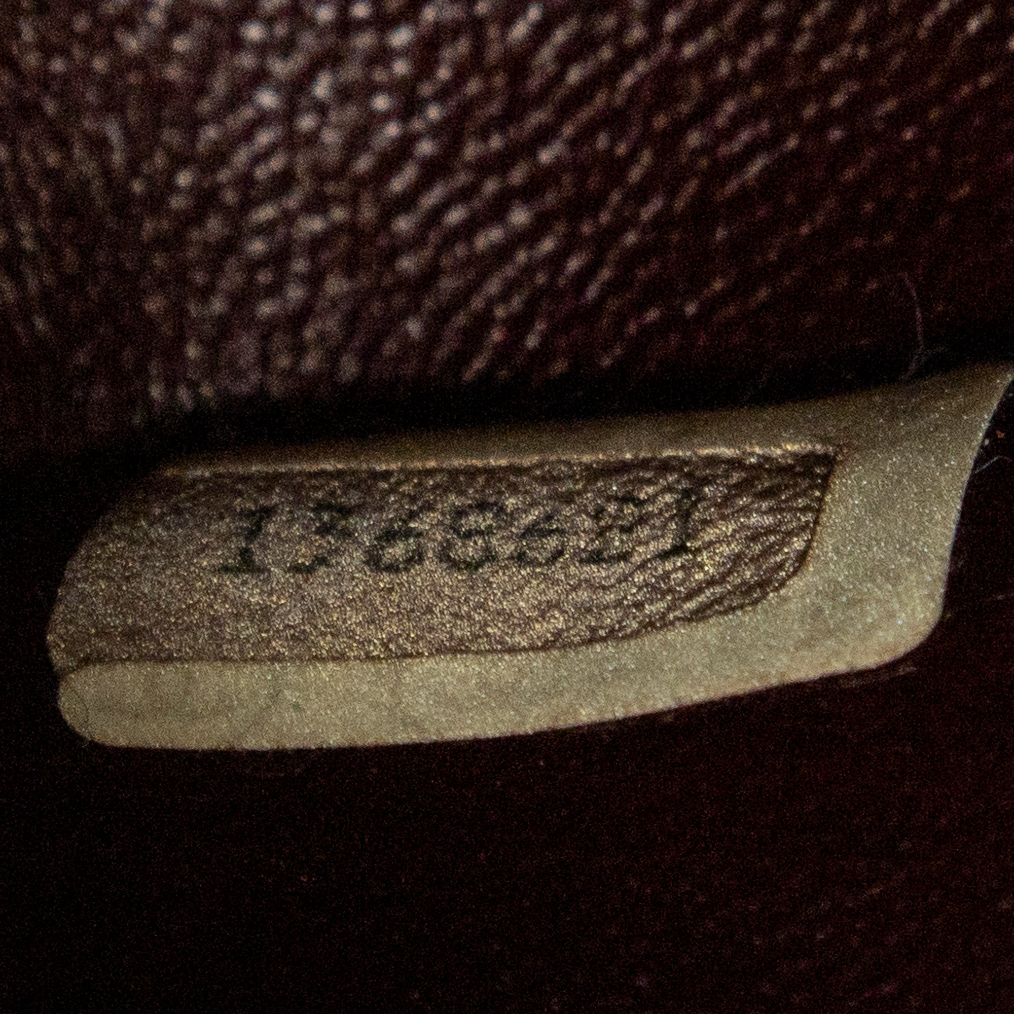 Classic Double Flap 23