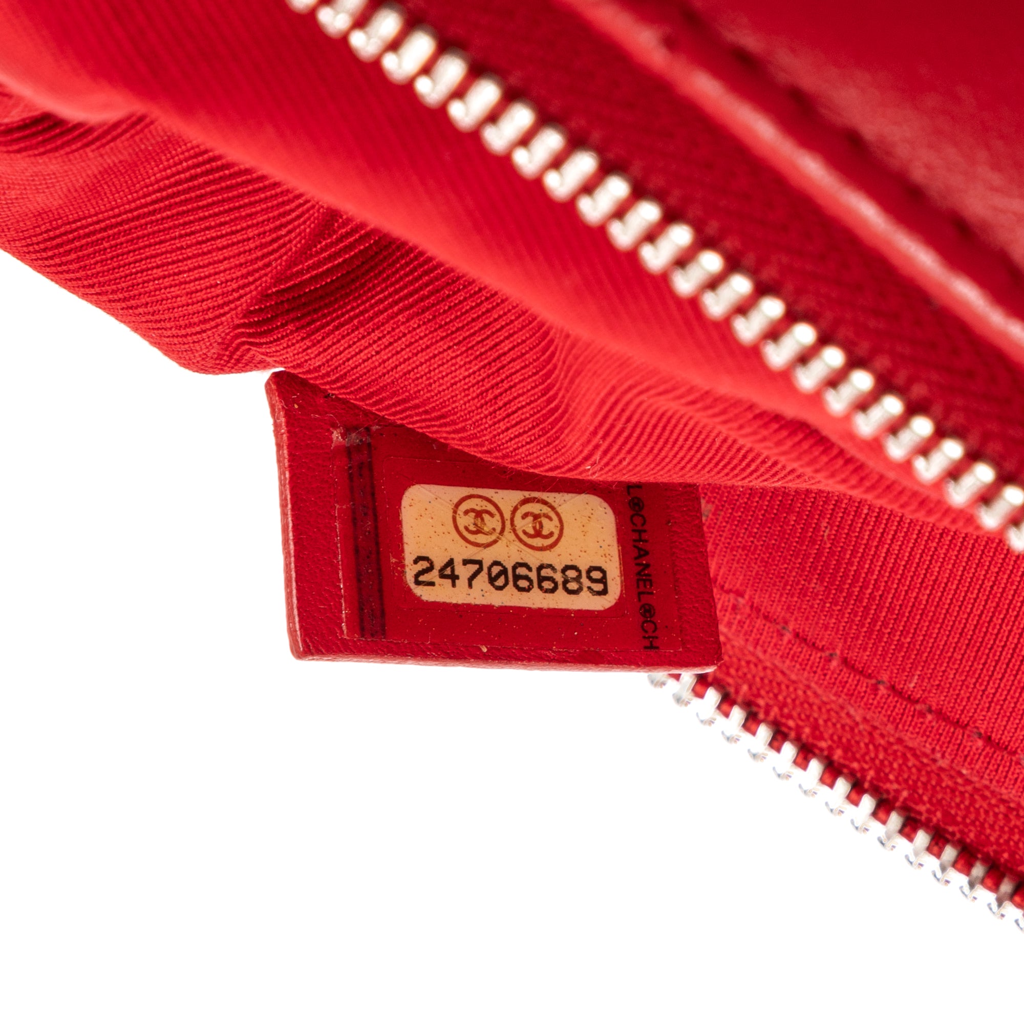 Large Charm O-Case Zip 
