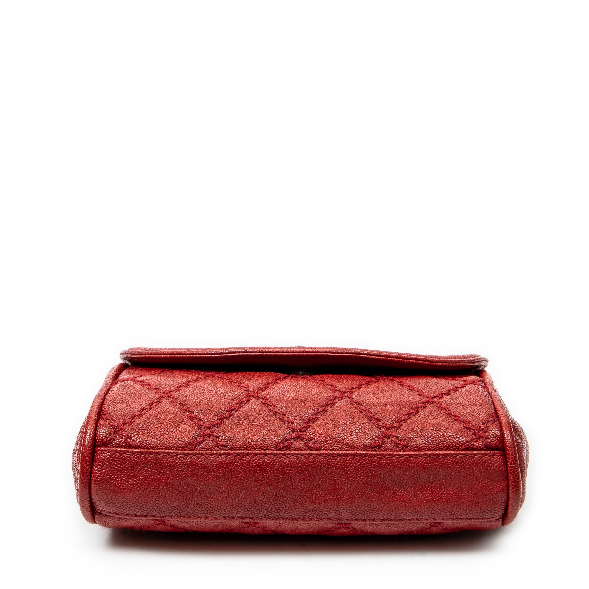 CC Ultimate Stitch Chain Round Flap 