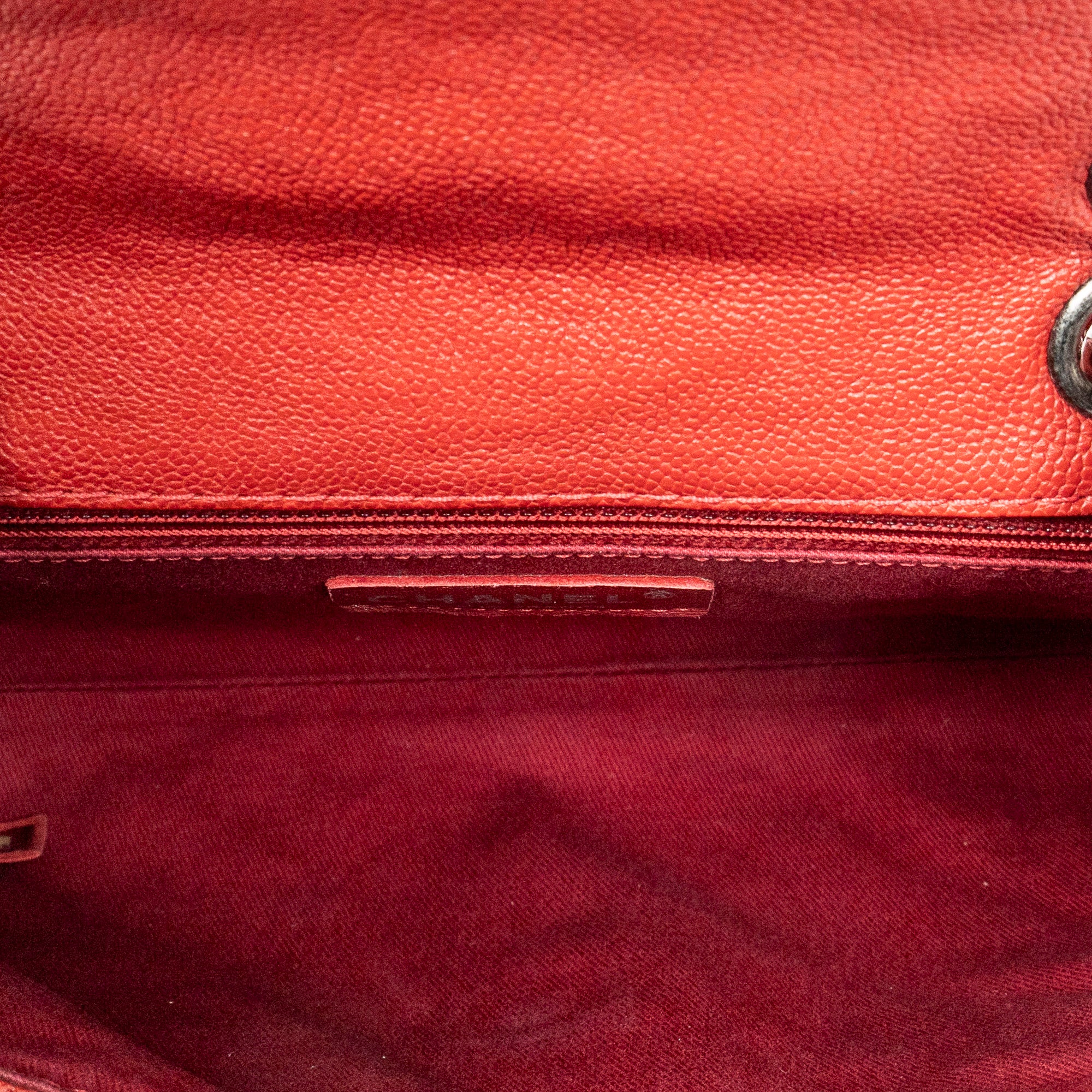CC Ultimate Stitch Chain Round Flap 