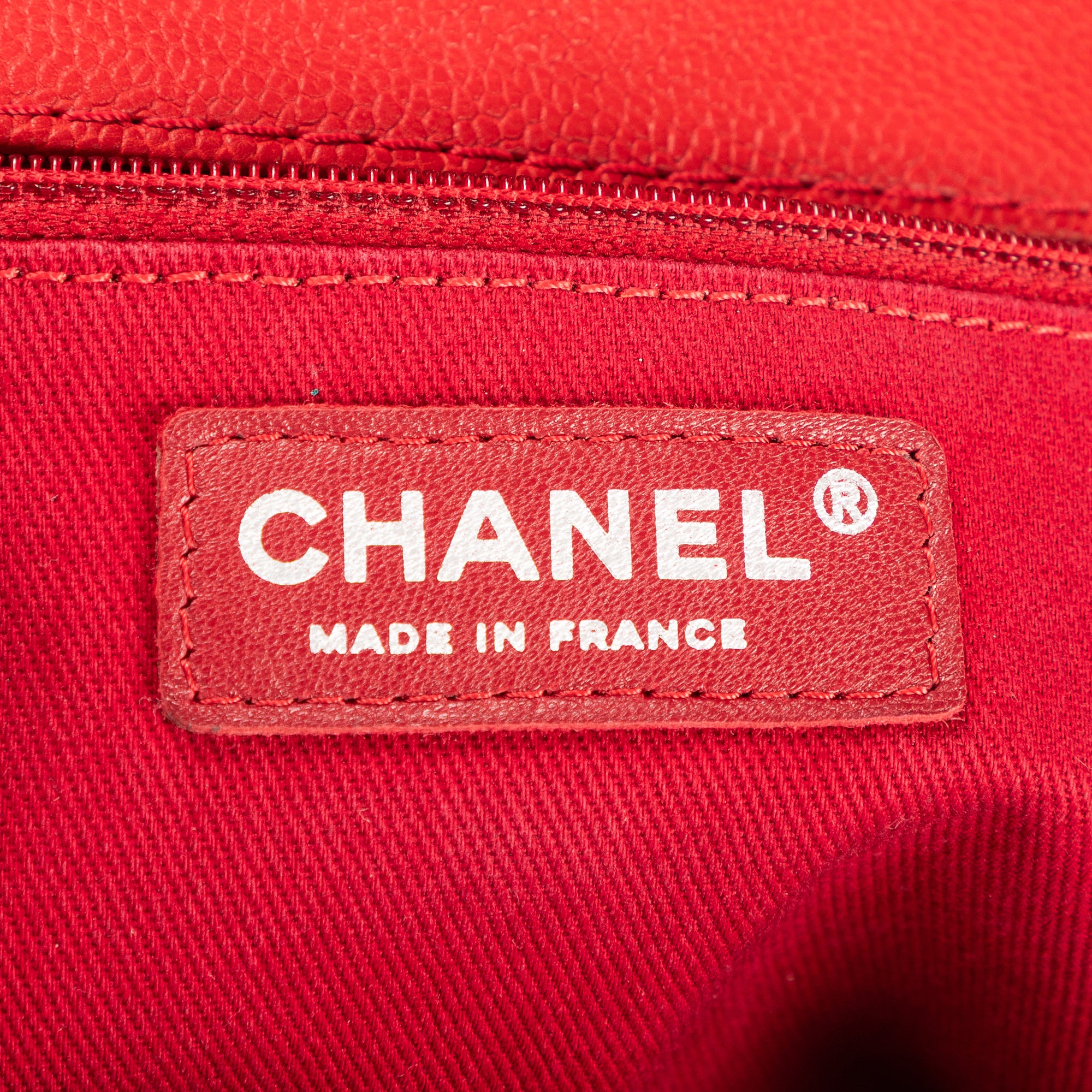 CC Ultimate Stitch Chain Round Flap 