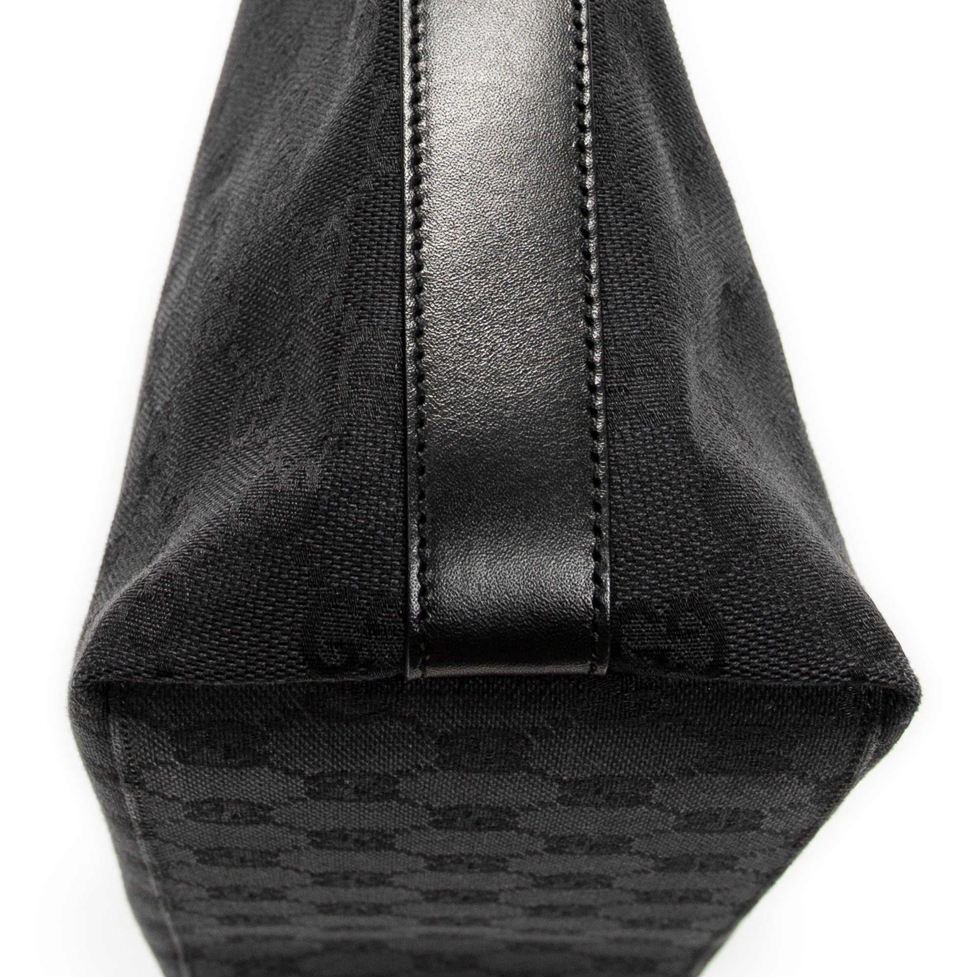 Small Zip Hobo 