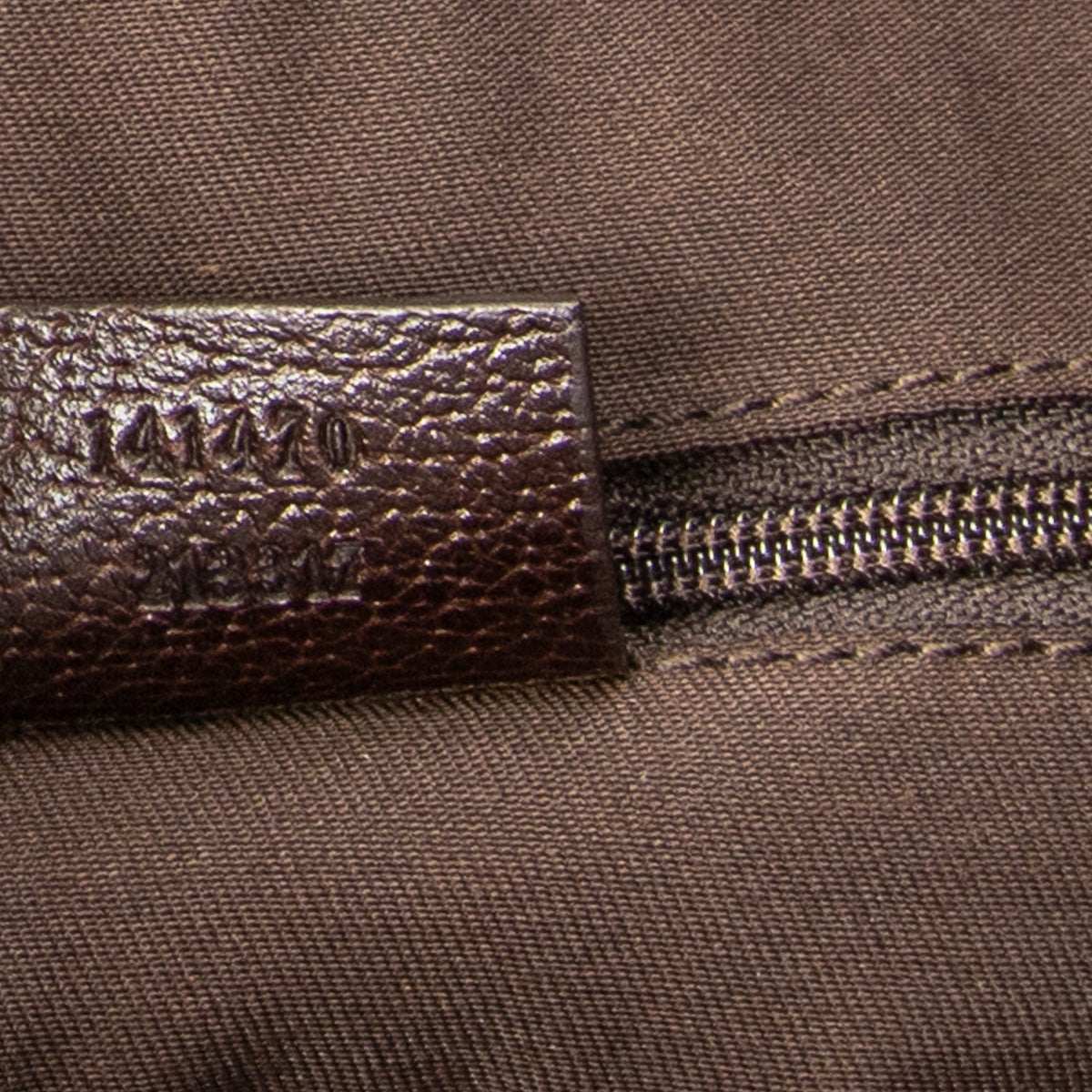 Abbey Zip Tote
