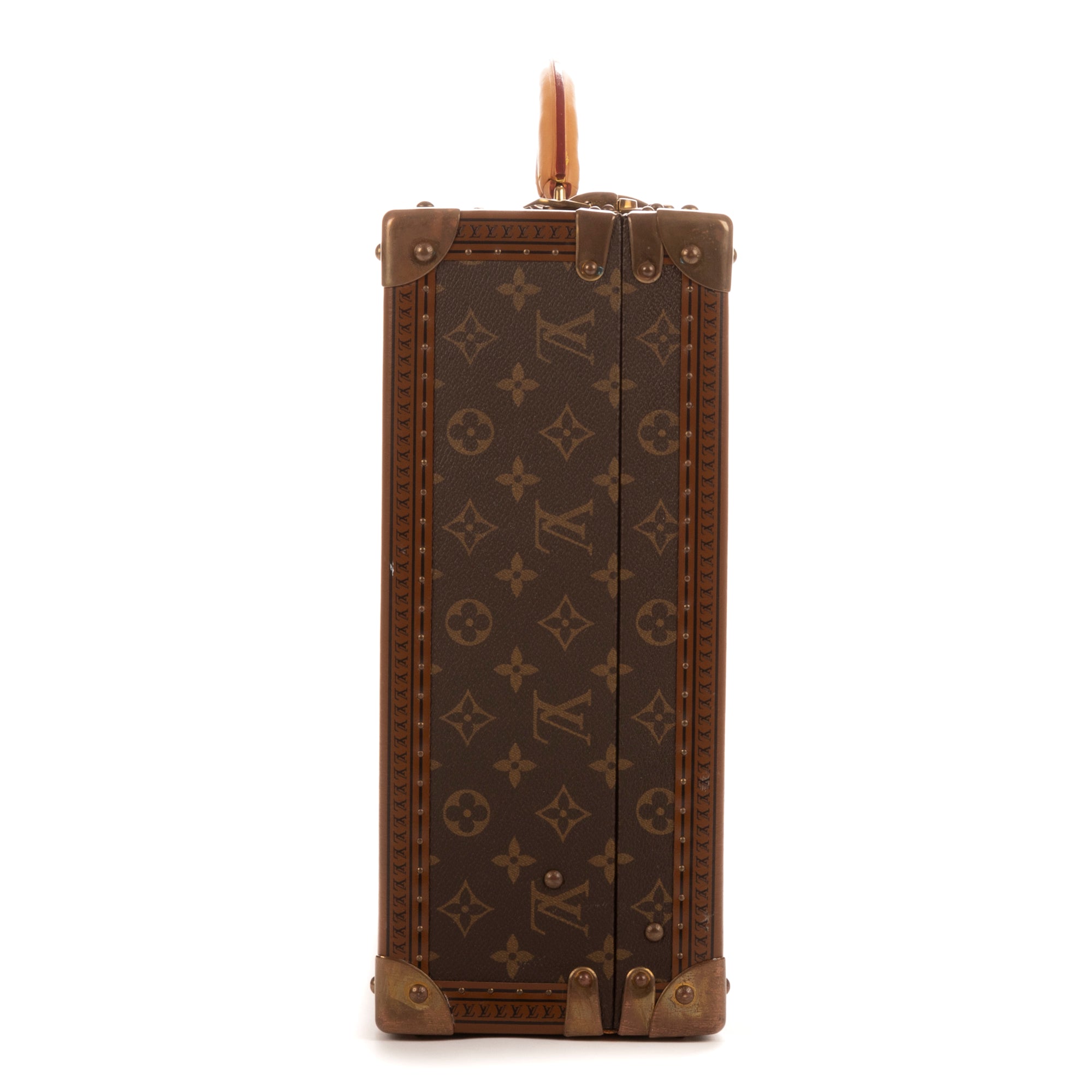 Attached Case Trunk 