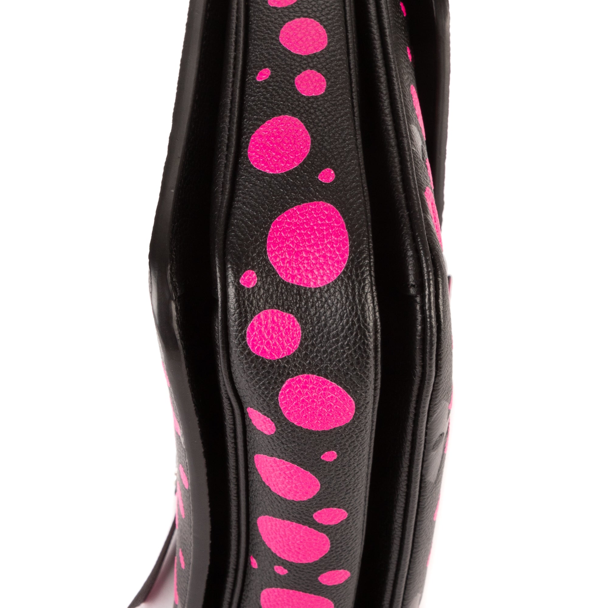 Ltd. Ed. Yayoi Kusama Giant Pochette Metis MM