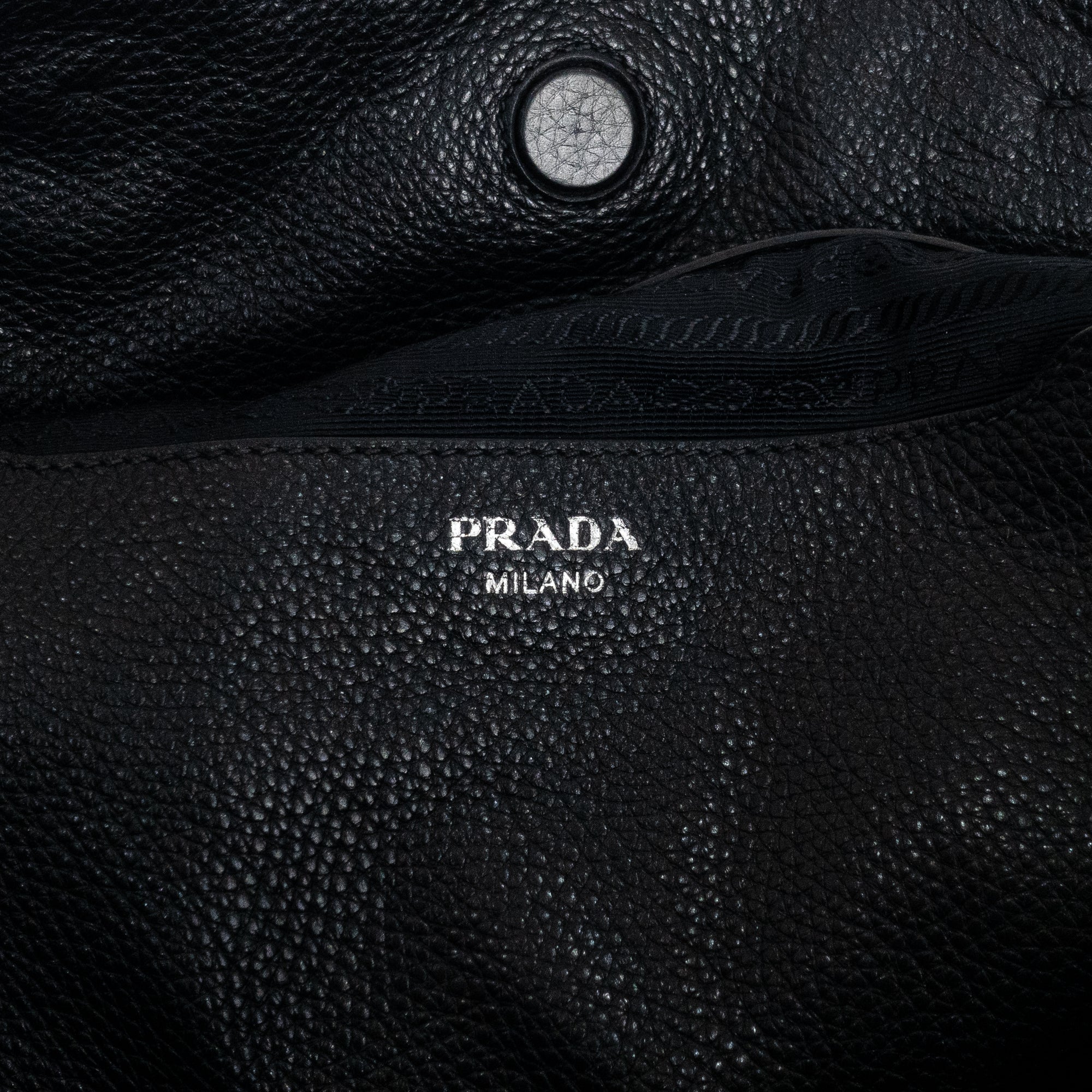 Classic Medium Shopping Tote 