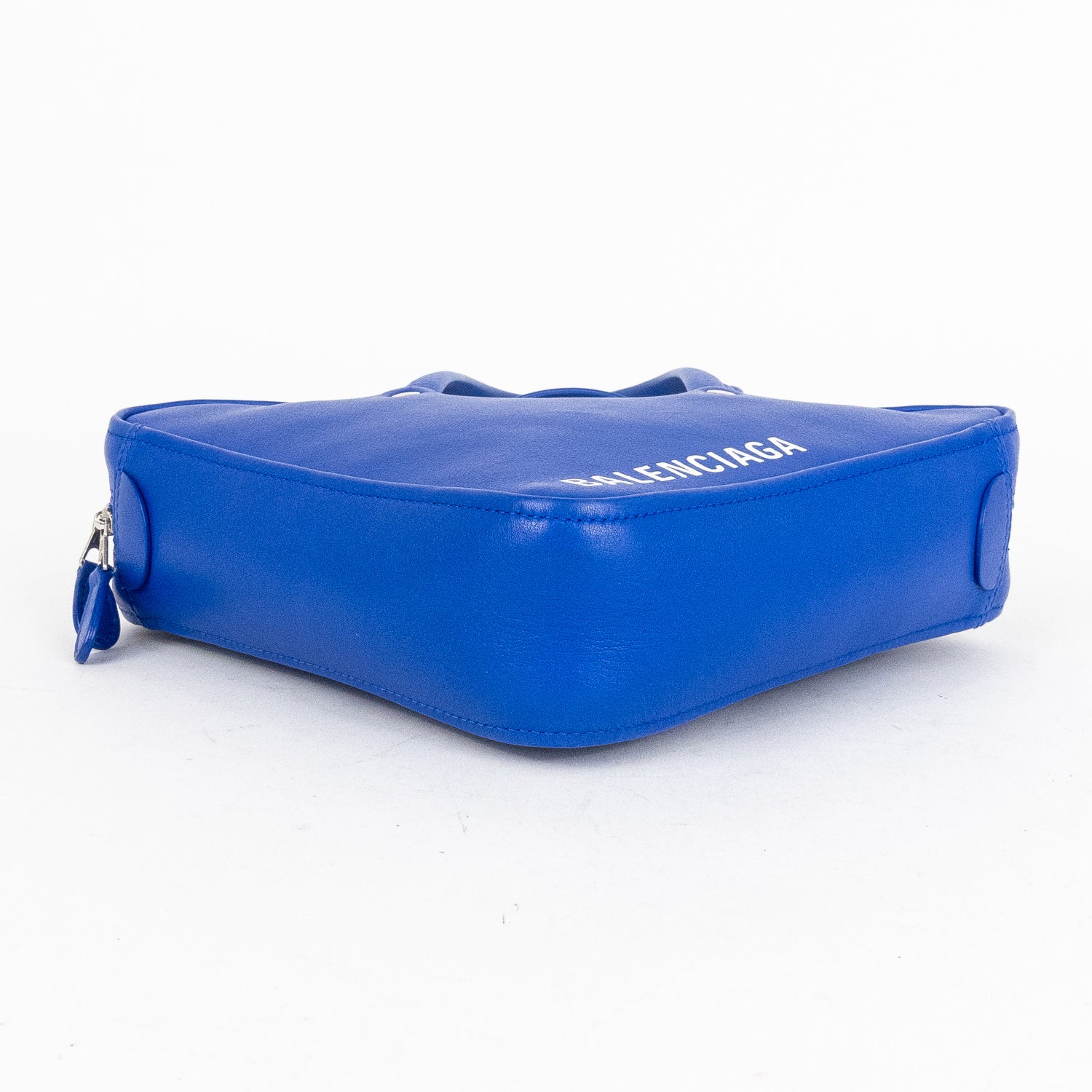Triangle Pouch on Chain 
