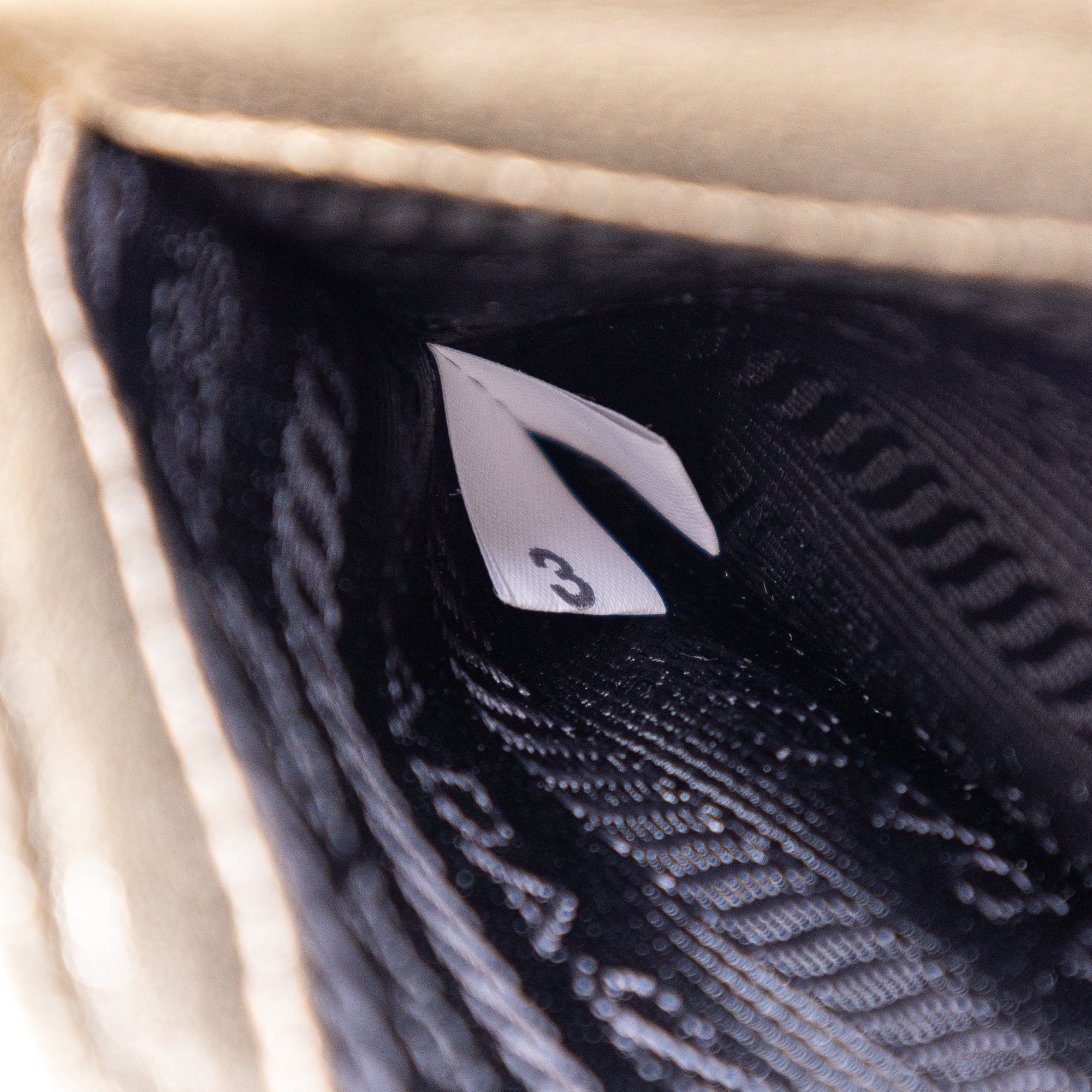 Diagramme Camera Crossbody 