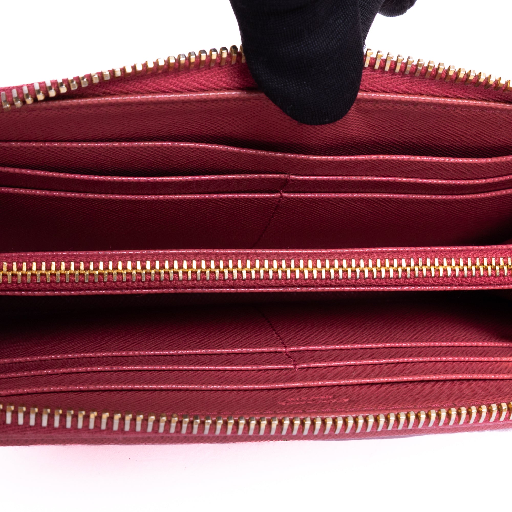 Zip Around Wallet 